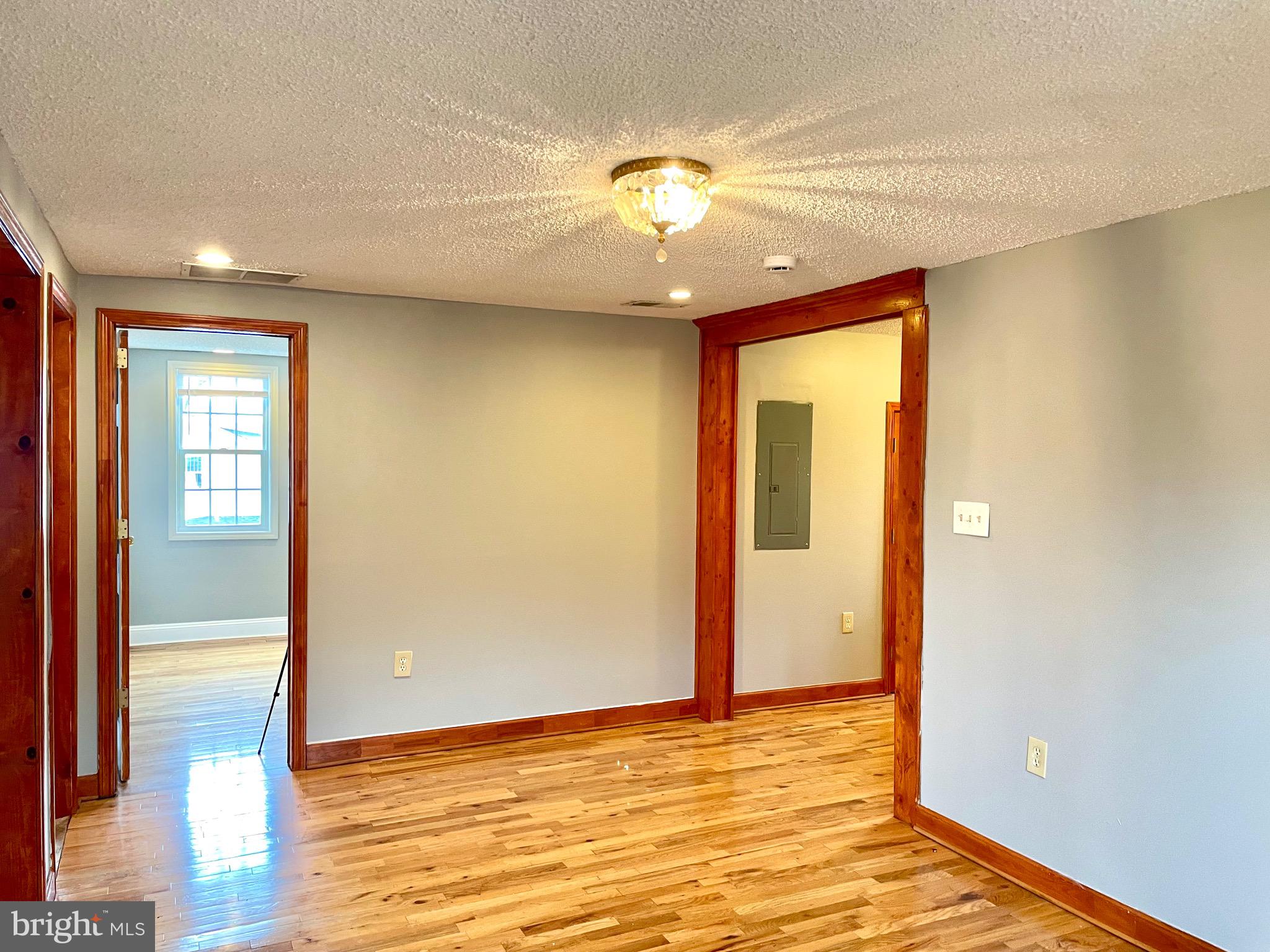 WINDSOR HILLS - Residential Lease