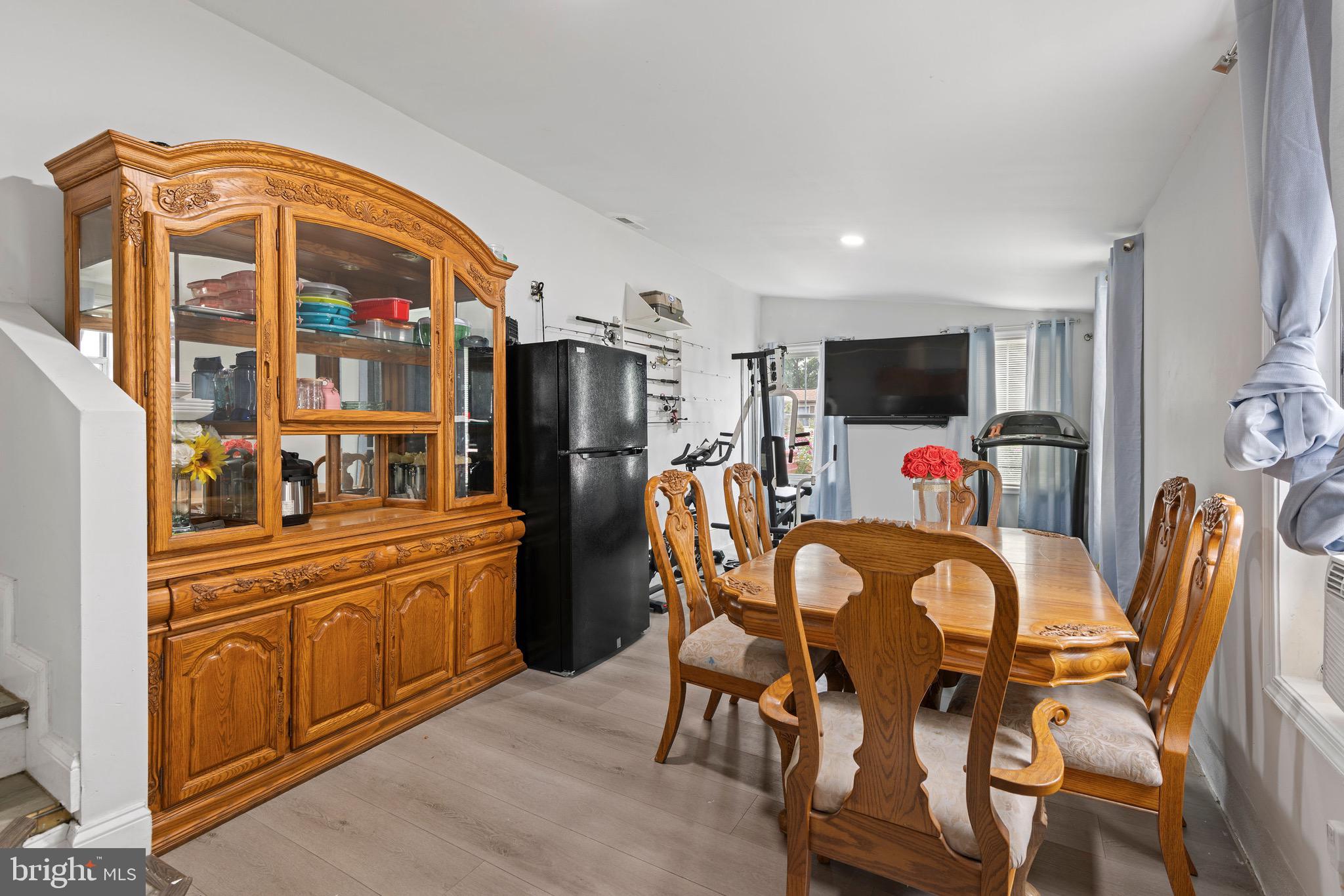 BOWLEYS QUARTERS - Residential