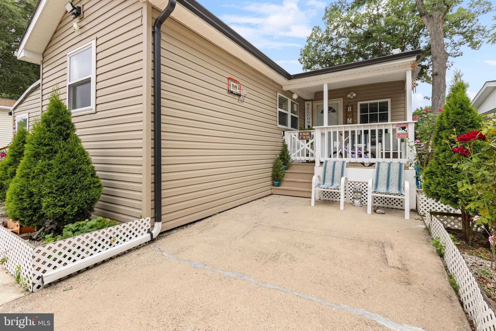 BOWLEYS QUARTERS - Residential