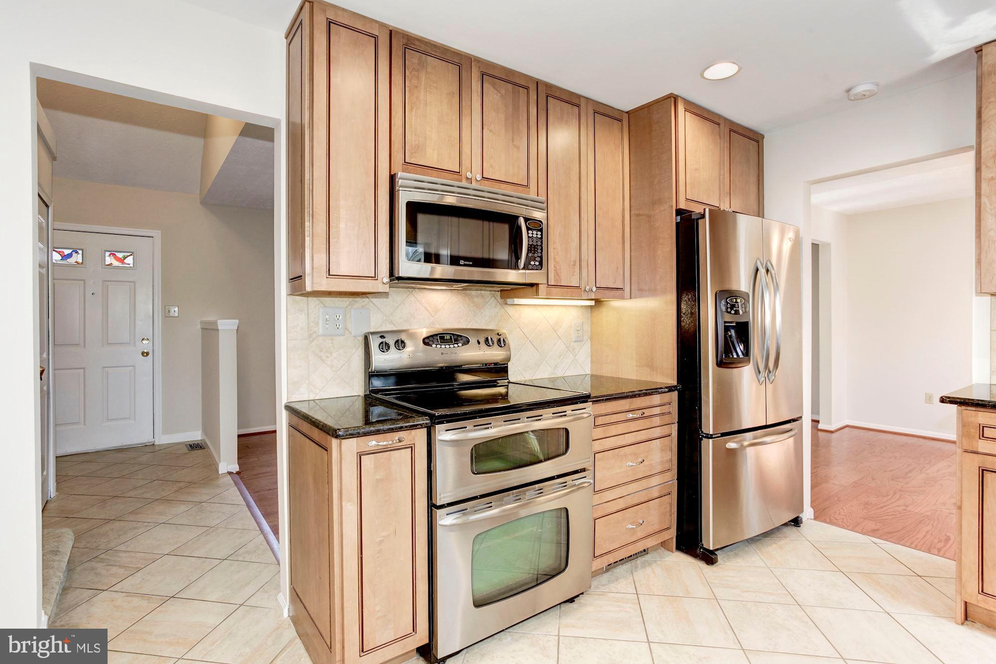 LAKEWOOD HILLS - Residential