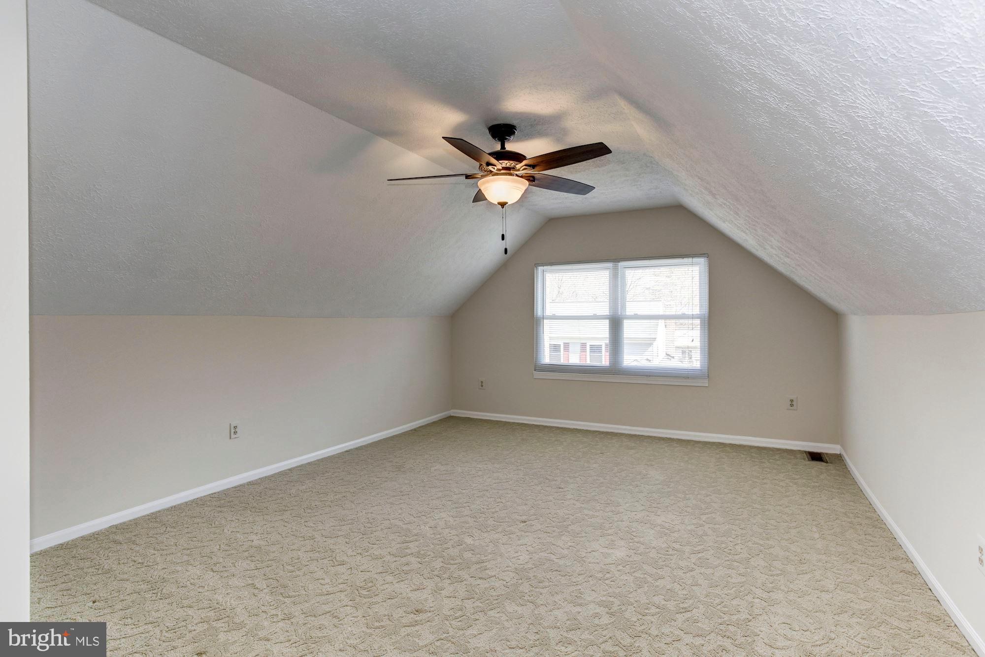 LAKEWOOD HILLS - Residential