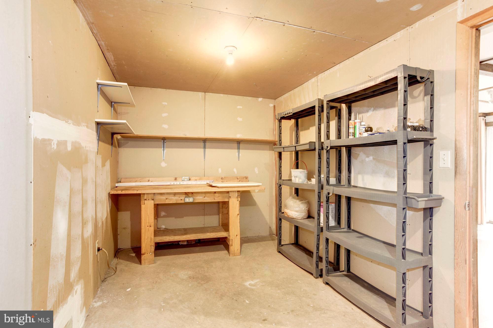 LAKEWOOD HILLS - Residential