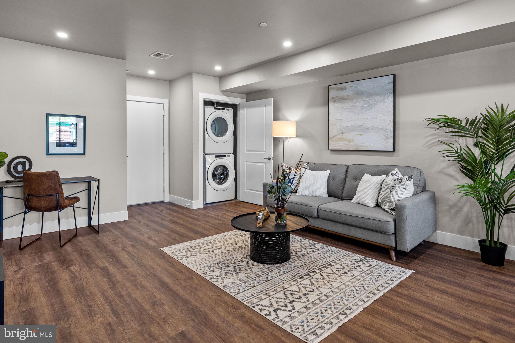 GERMANTOWN (EAST) - Residential Lease