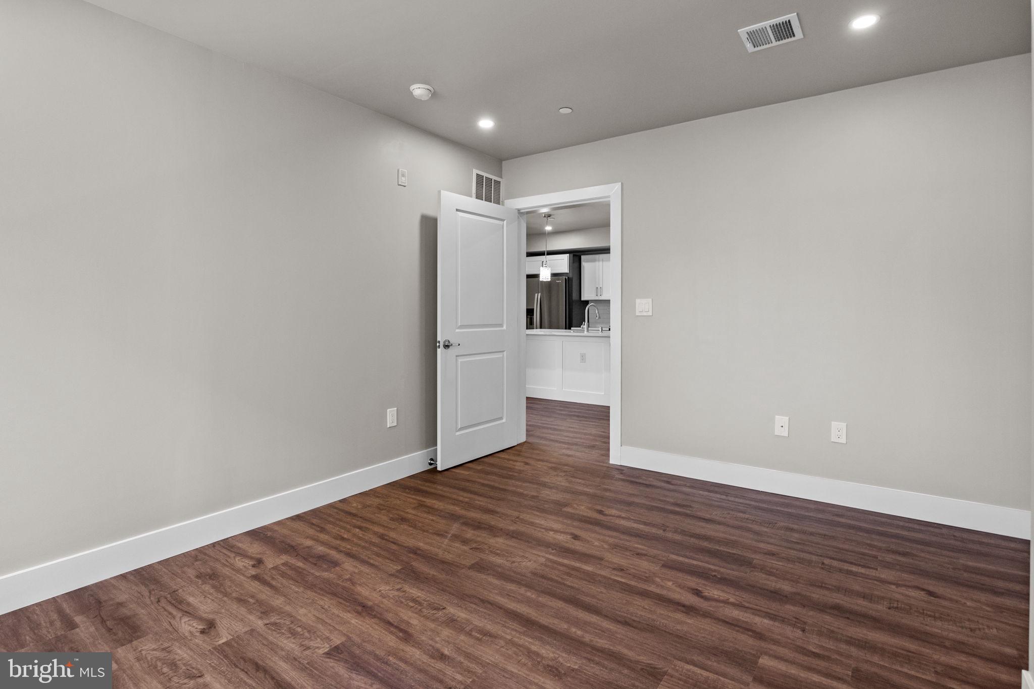 GERMANTOWN (EAST) - Residential Lease