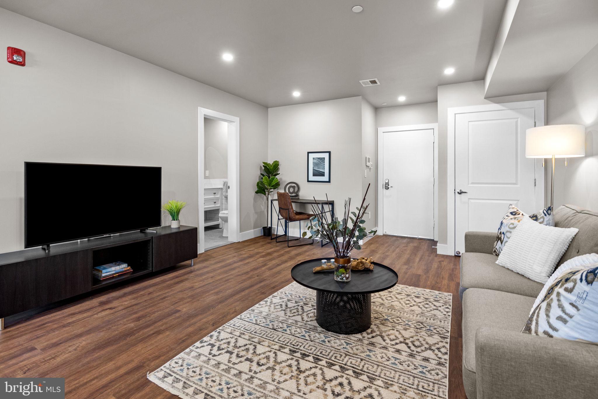 GERMANTOWN (EAST) - Residential Lease