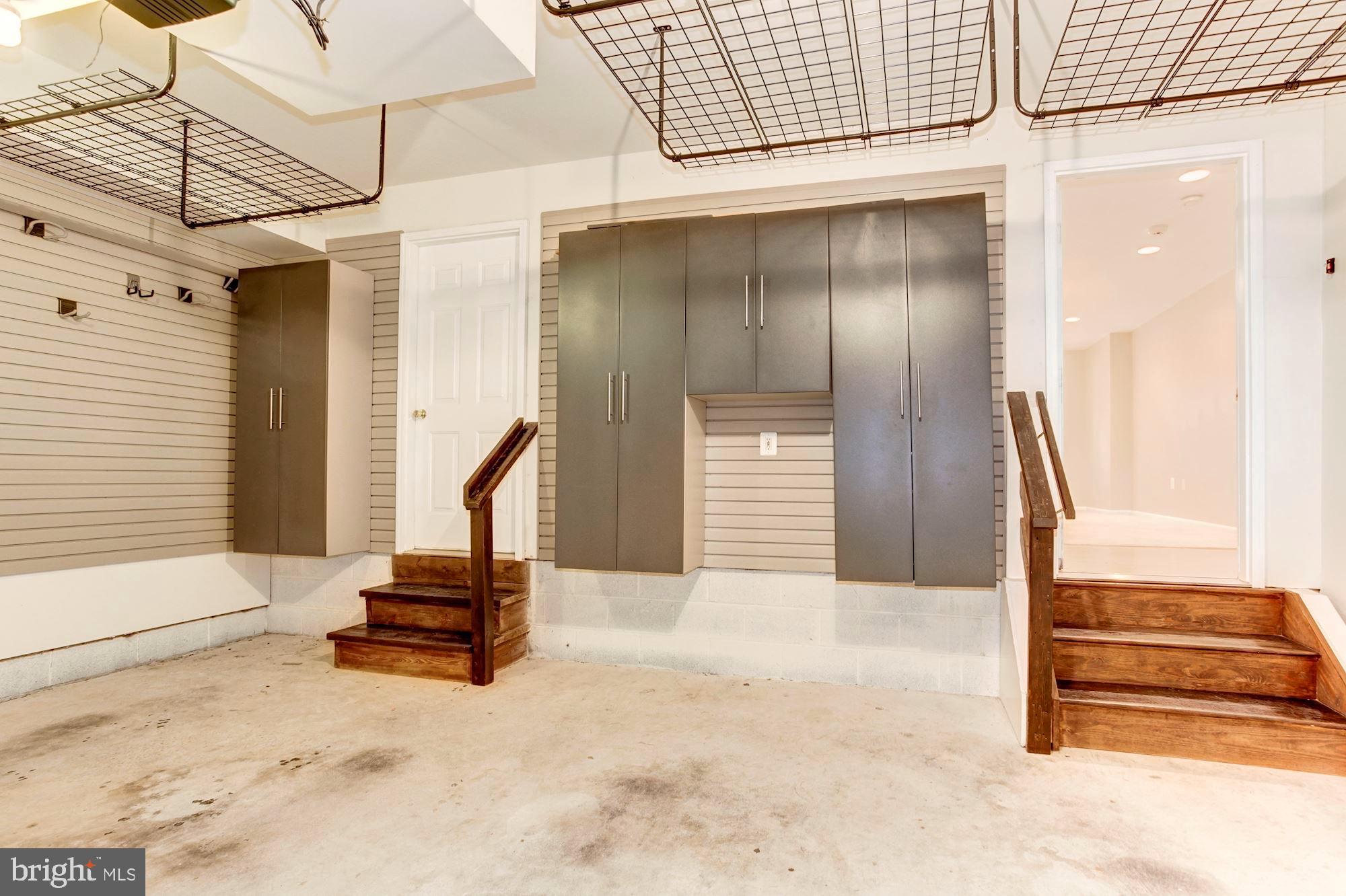 GOVERNORS GROVE - Residential Lease