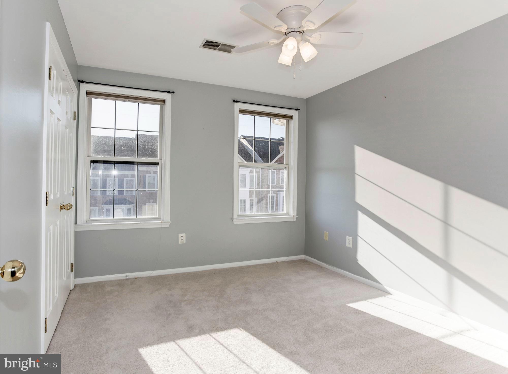 GOVERNORS GROVE - Residential Lease