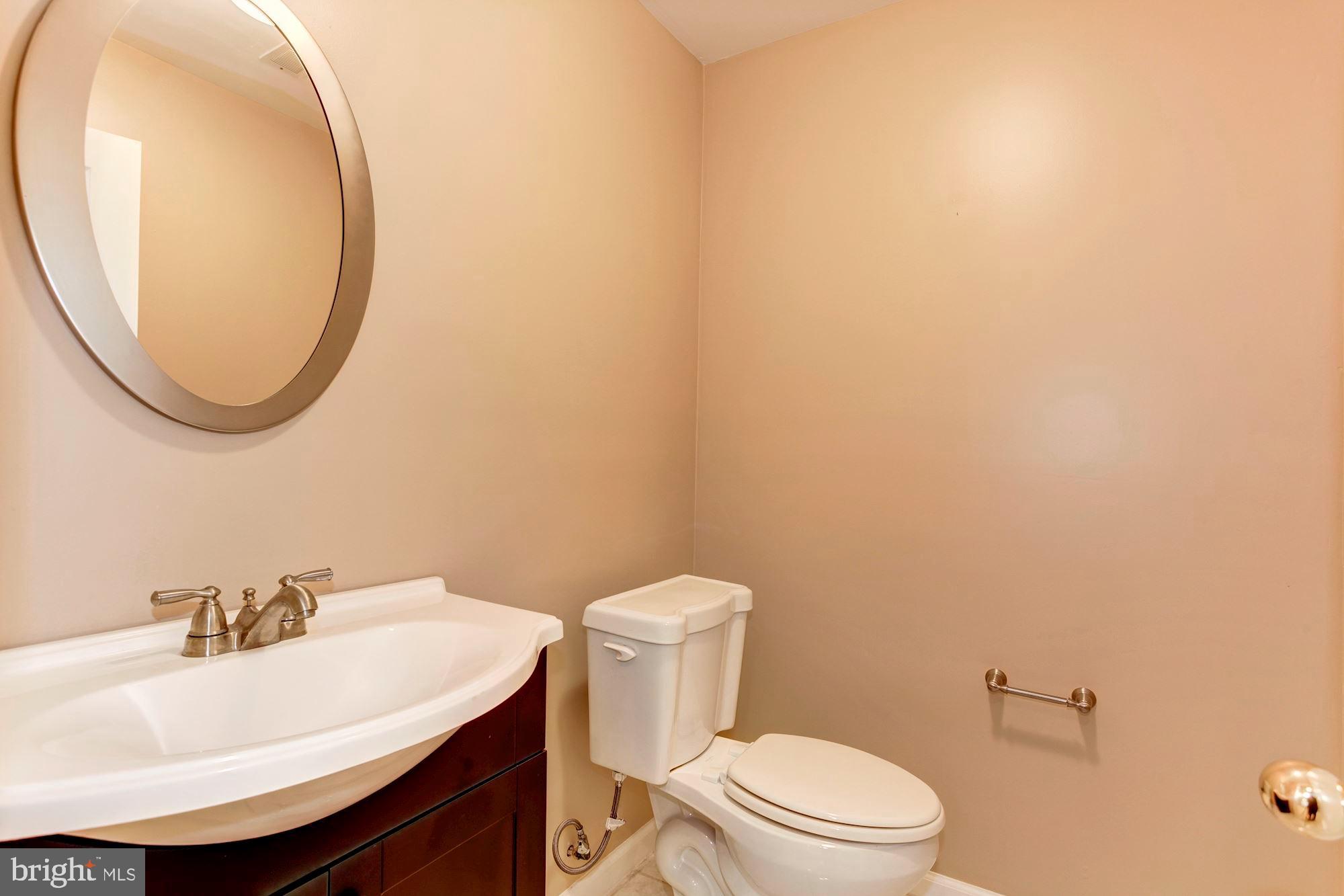 GOVERNORS GROVE - Residential Lease