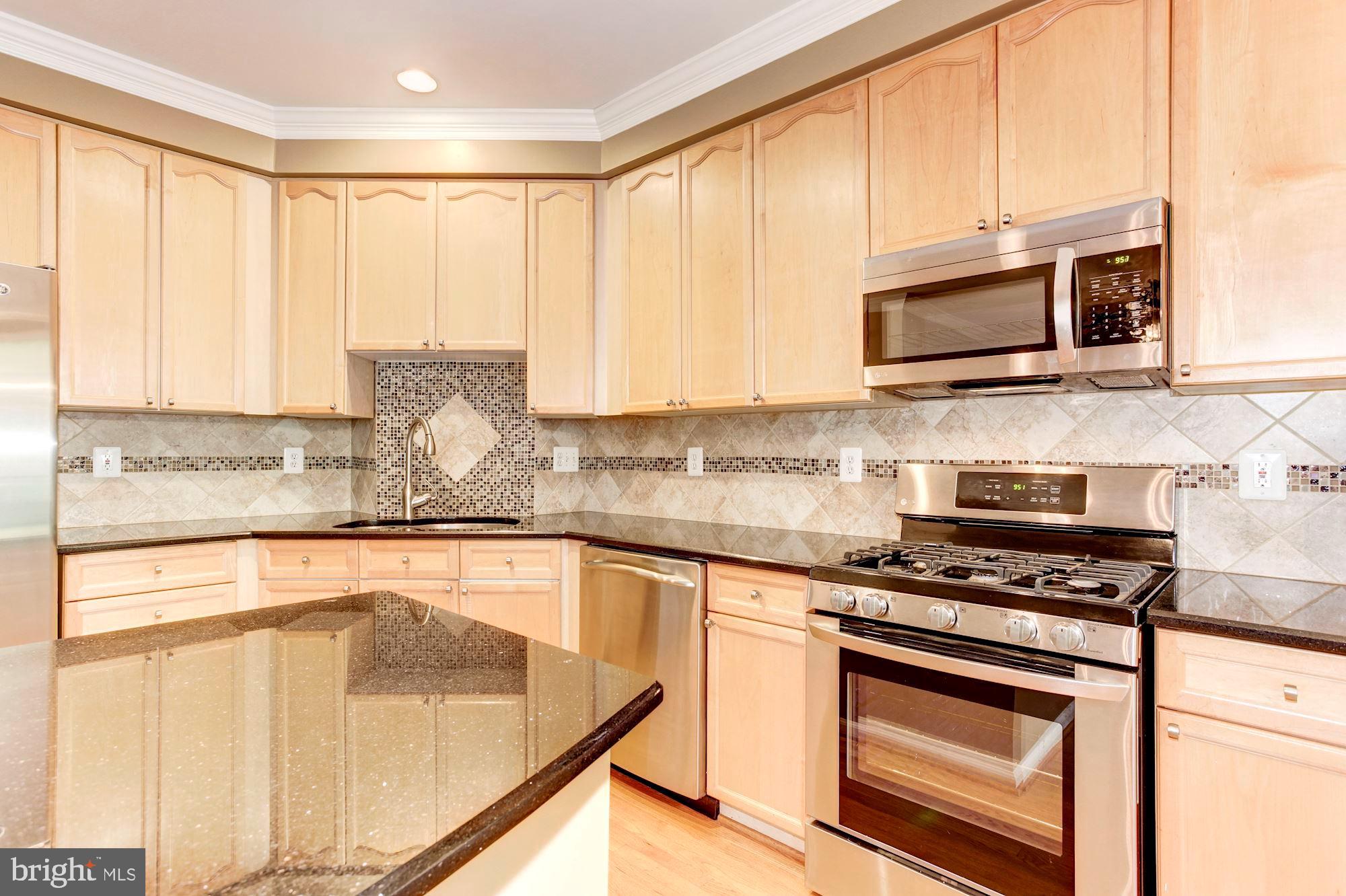 GOVERNORS GROVE - Residential Lease