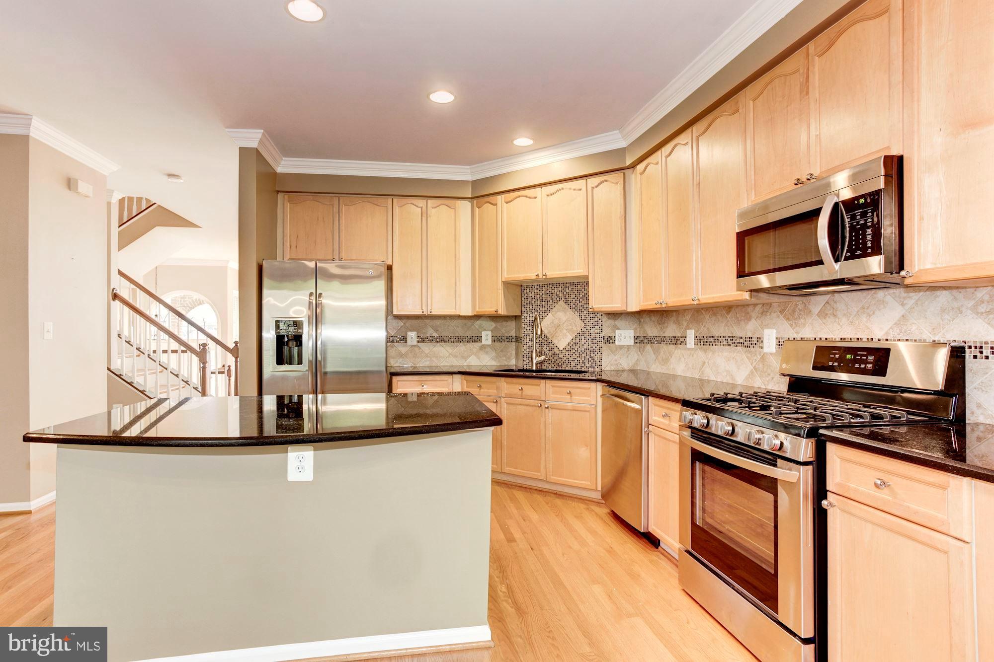 GOVERNORS GROVE - Residential Lease