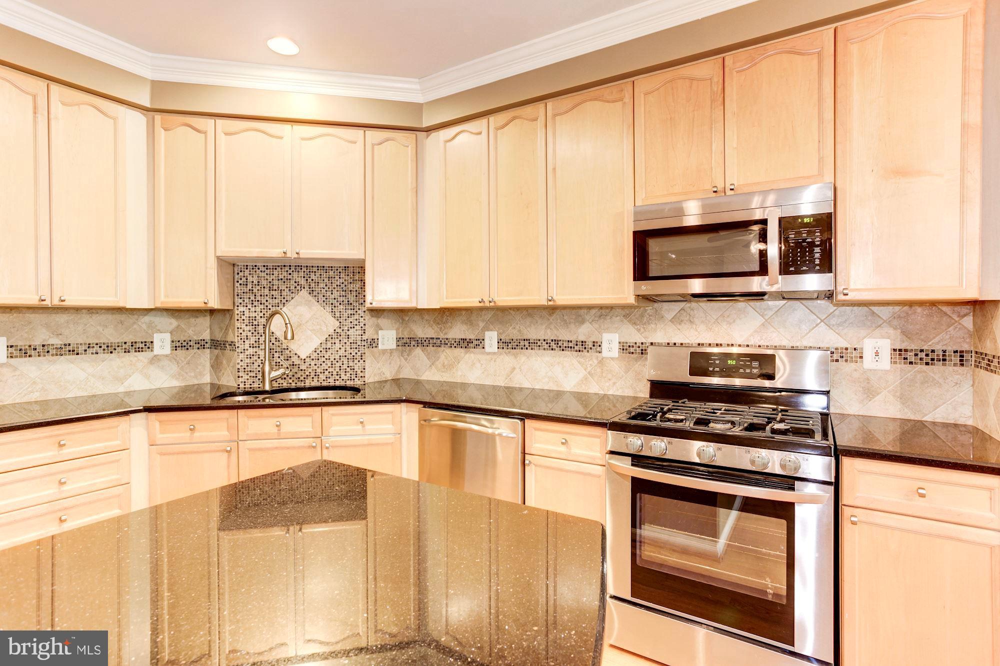 GOVERNORS GROVE - Residential Lease