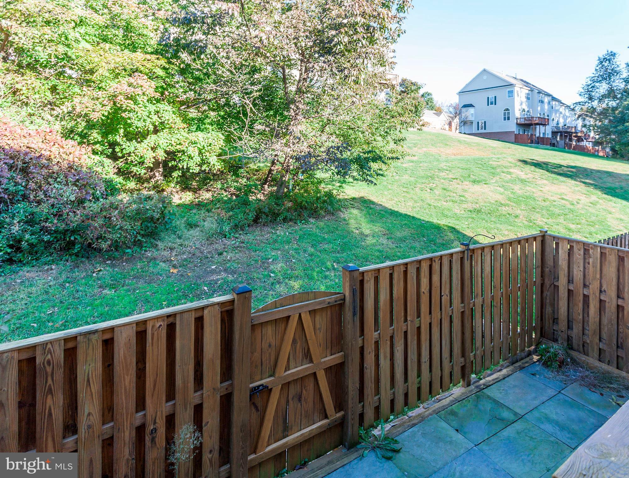 GOVERNORS GROVE - Residential Lease