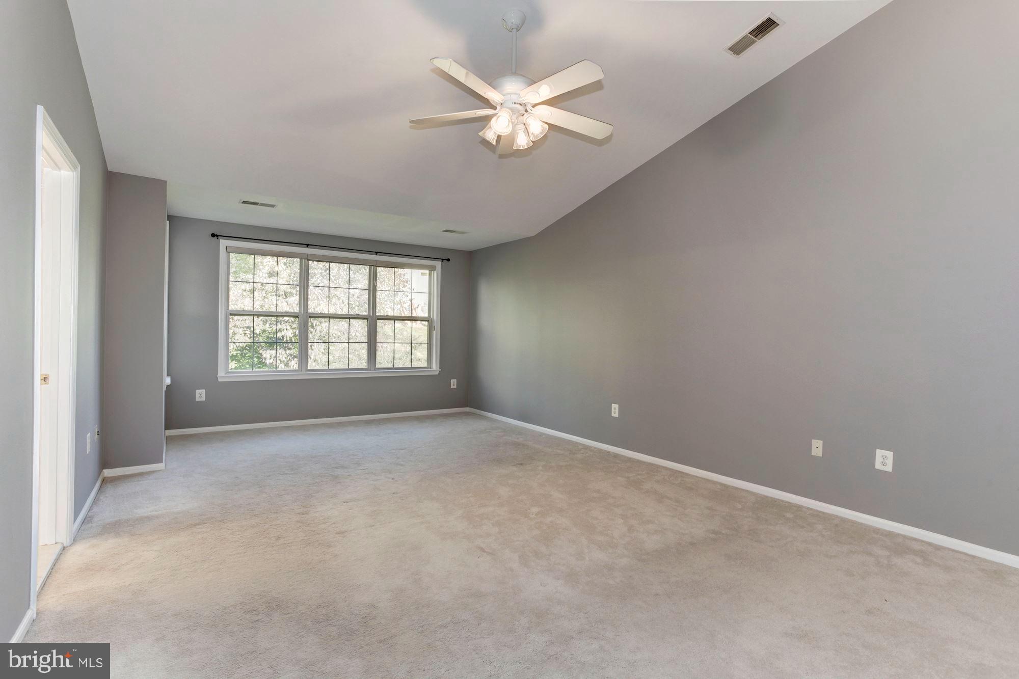 GOVERNORS GROVE - Residential Lease