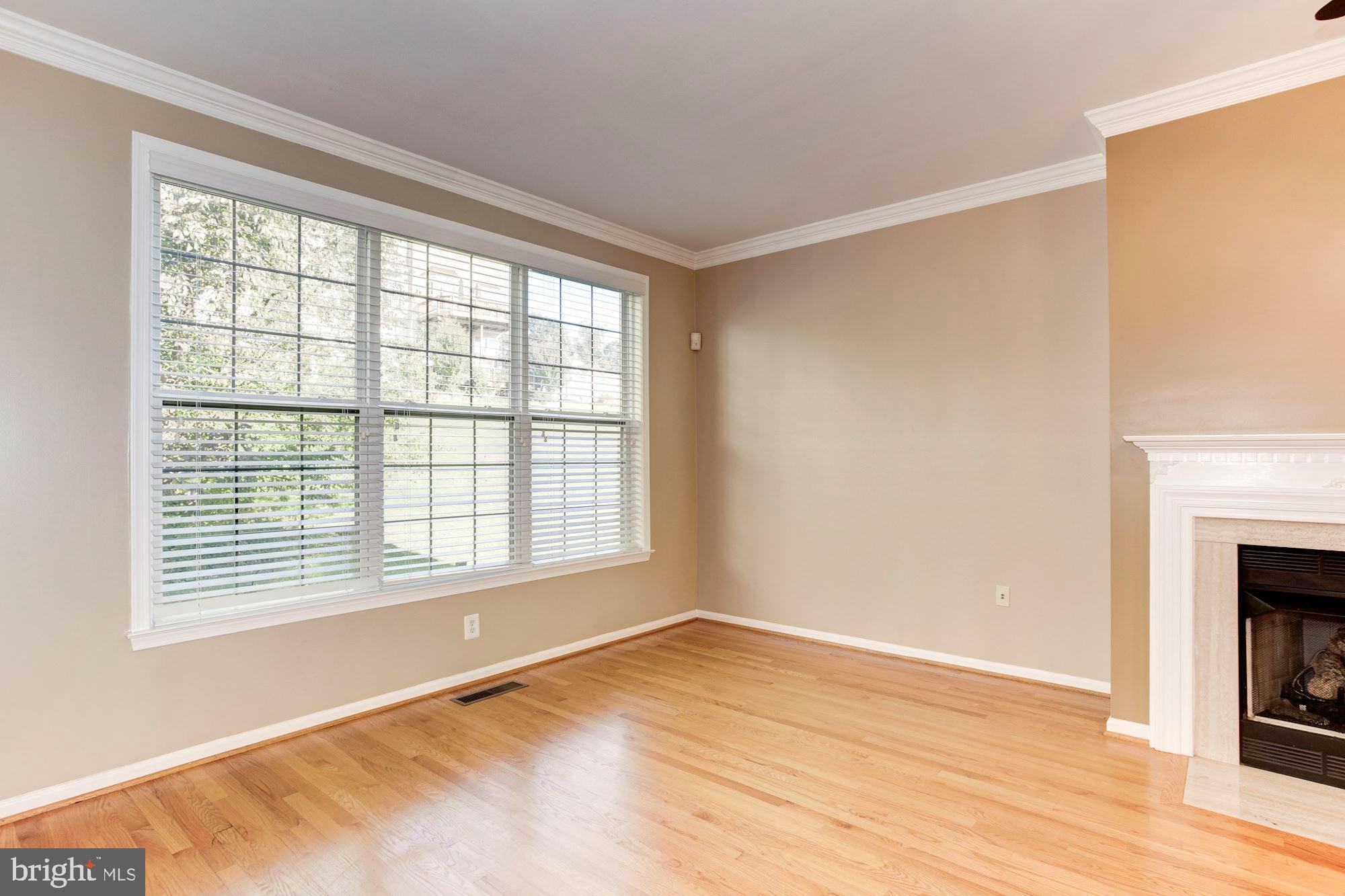 GOVERNORS GROVE - Residential Lease