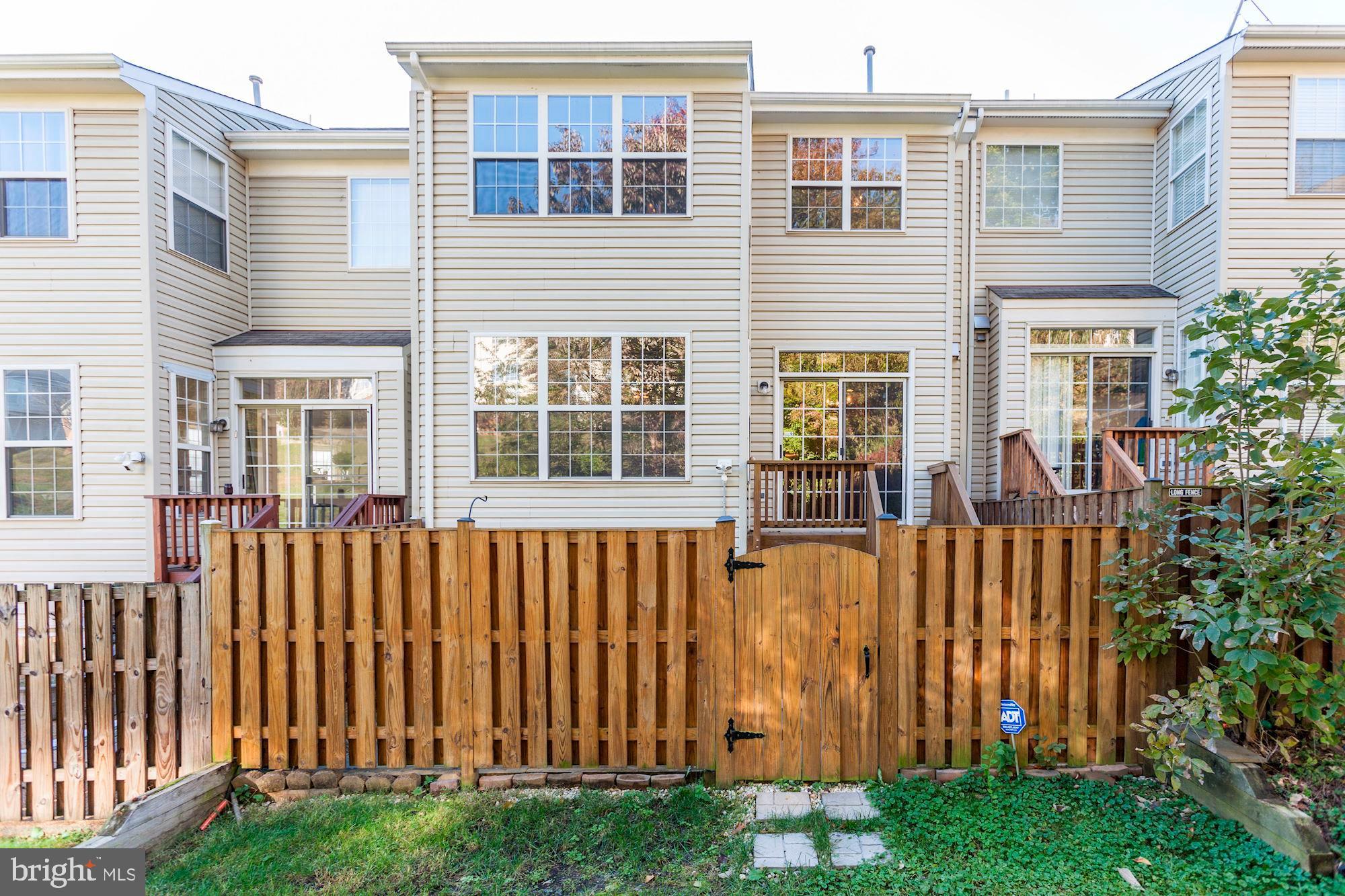 GOVERNORS GROVE - Residential Lease