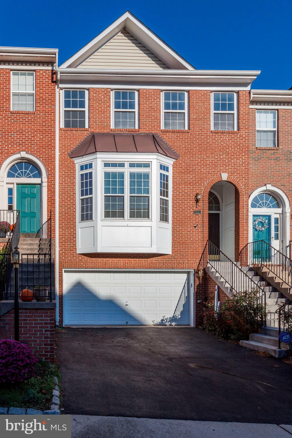 GOVERNORS GROVE - Residential Lease