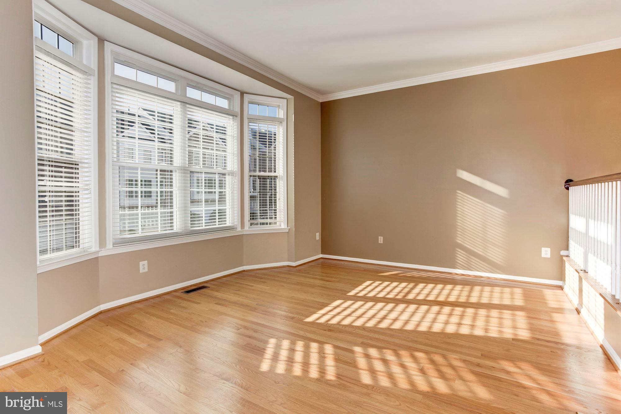 GOVERNORS GROVE - Residential Lease