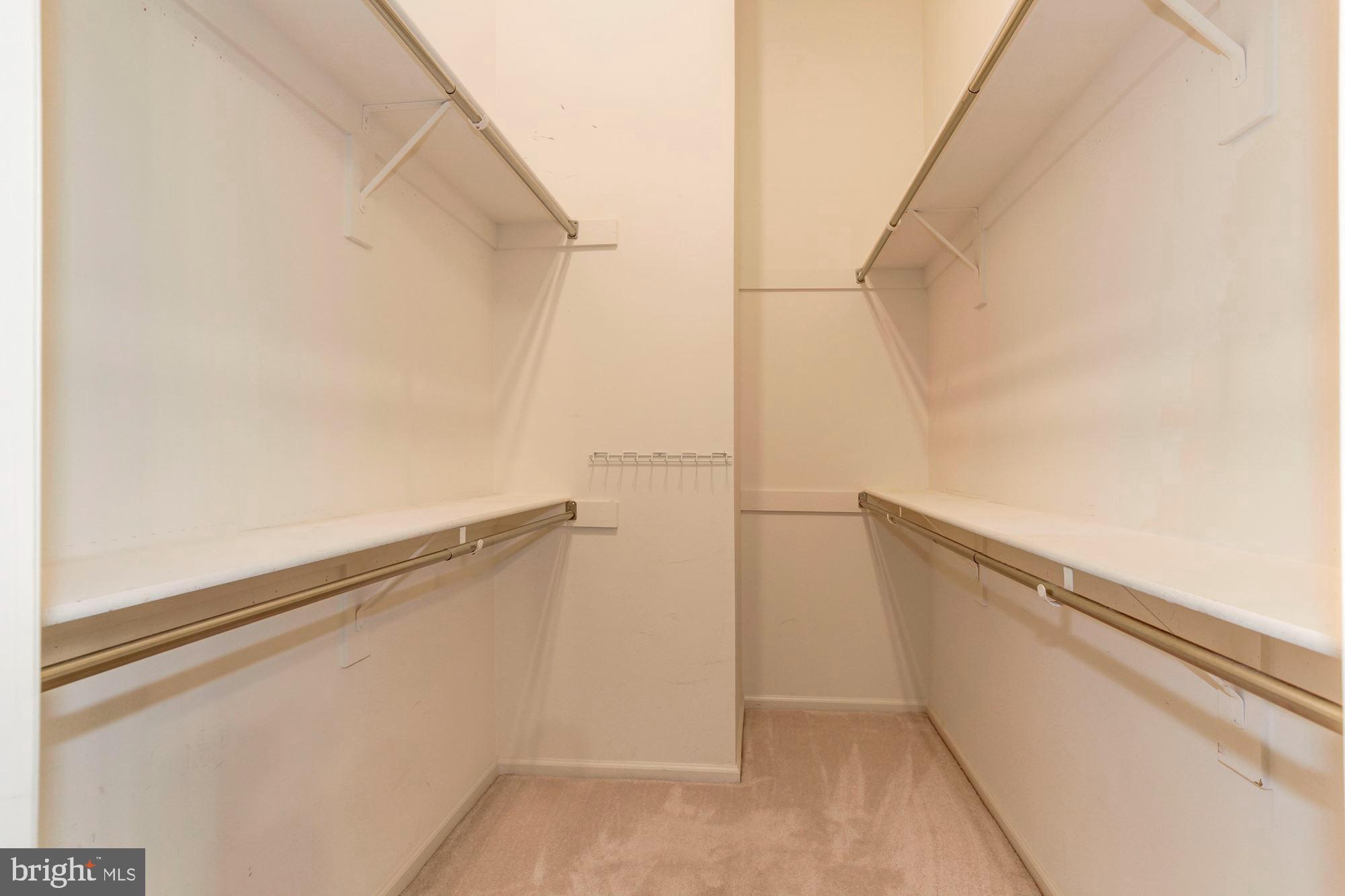 GOVERNORS GROVE - Residential Lease