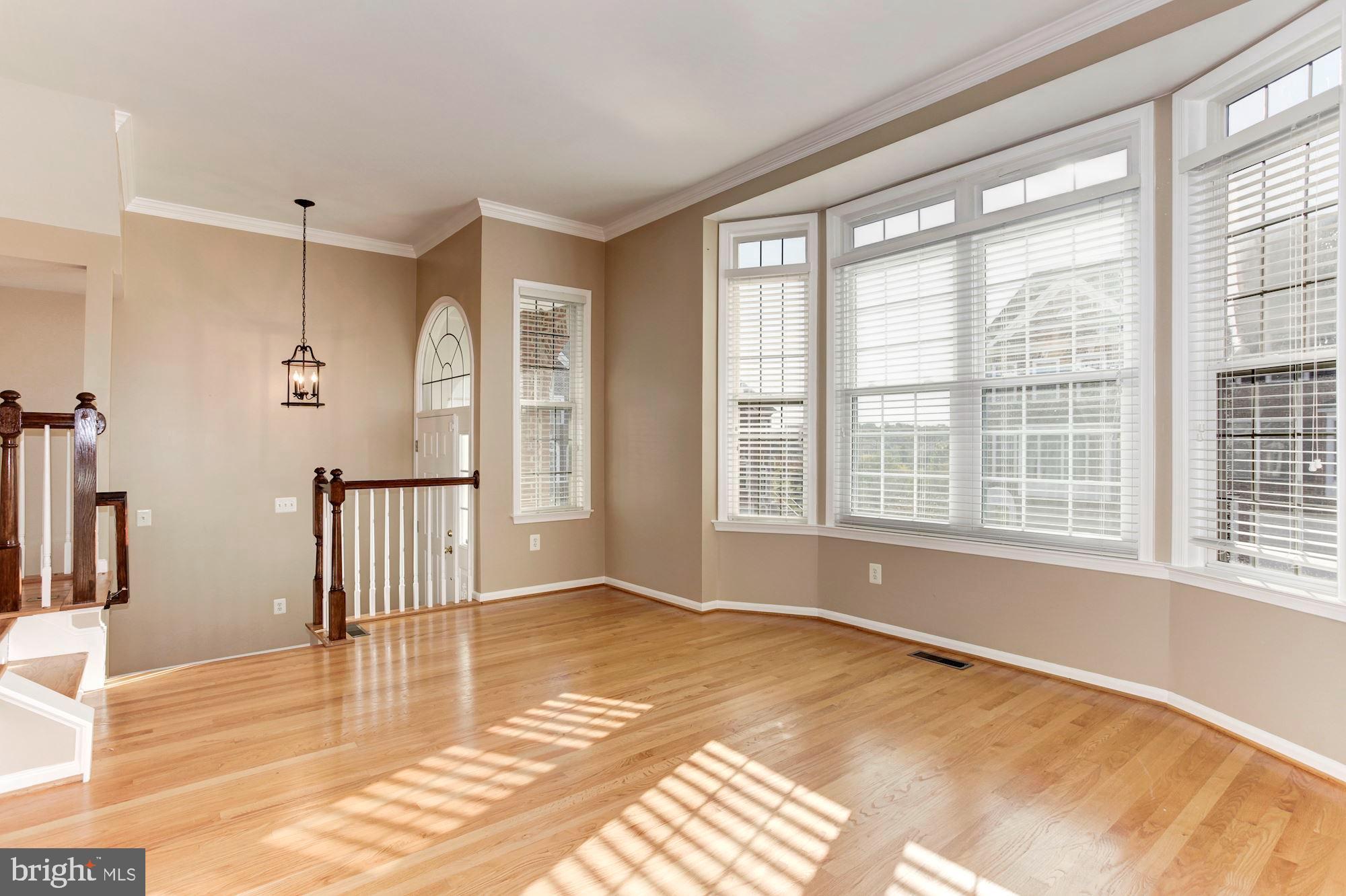 GOVERNORS GROVE - Residential Lease