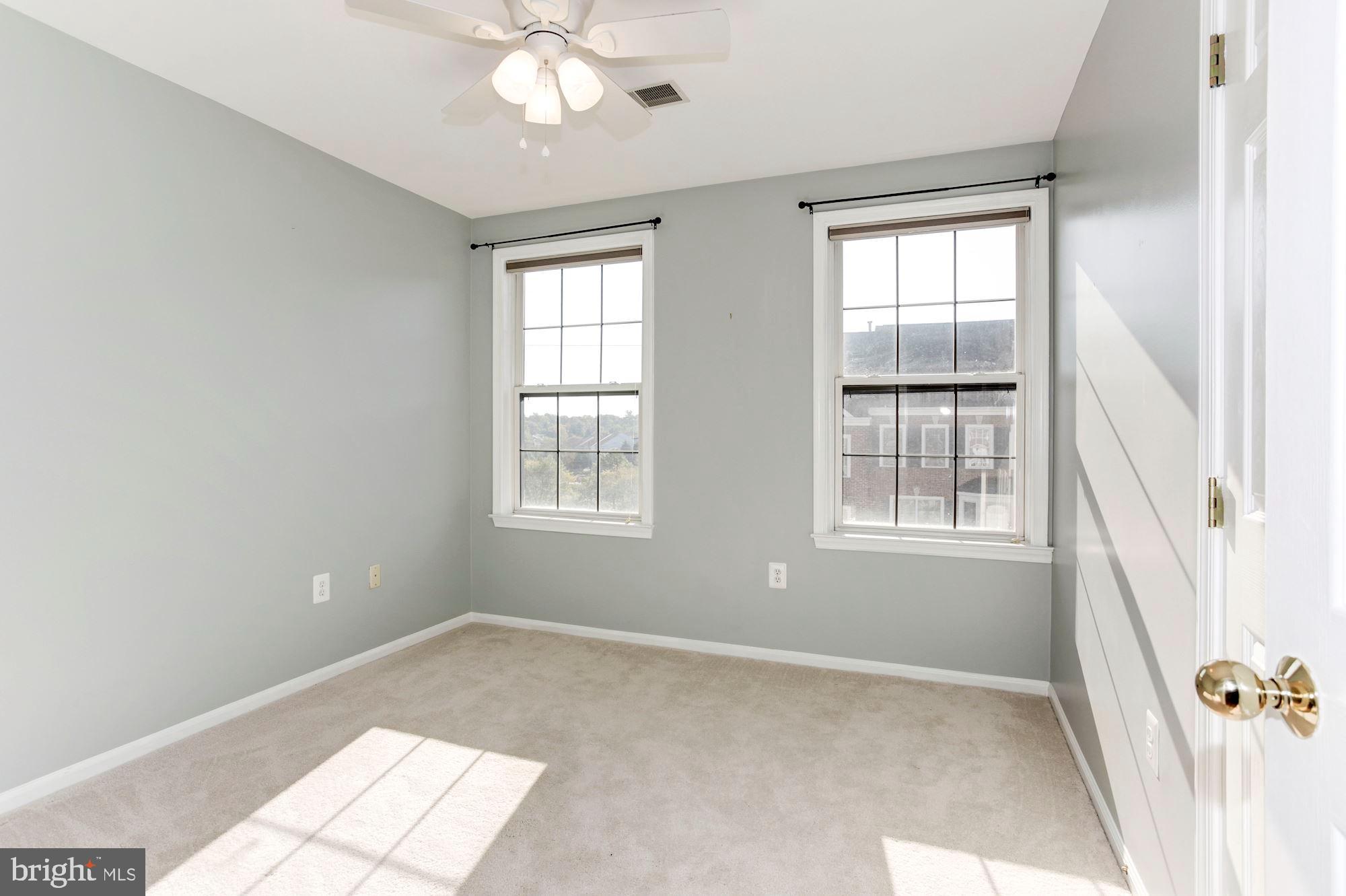 GOVERNORS GROVE - Residential Lease