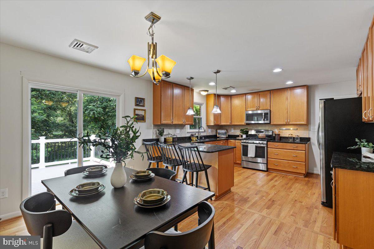 MOUNT HEBRON - Residential