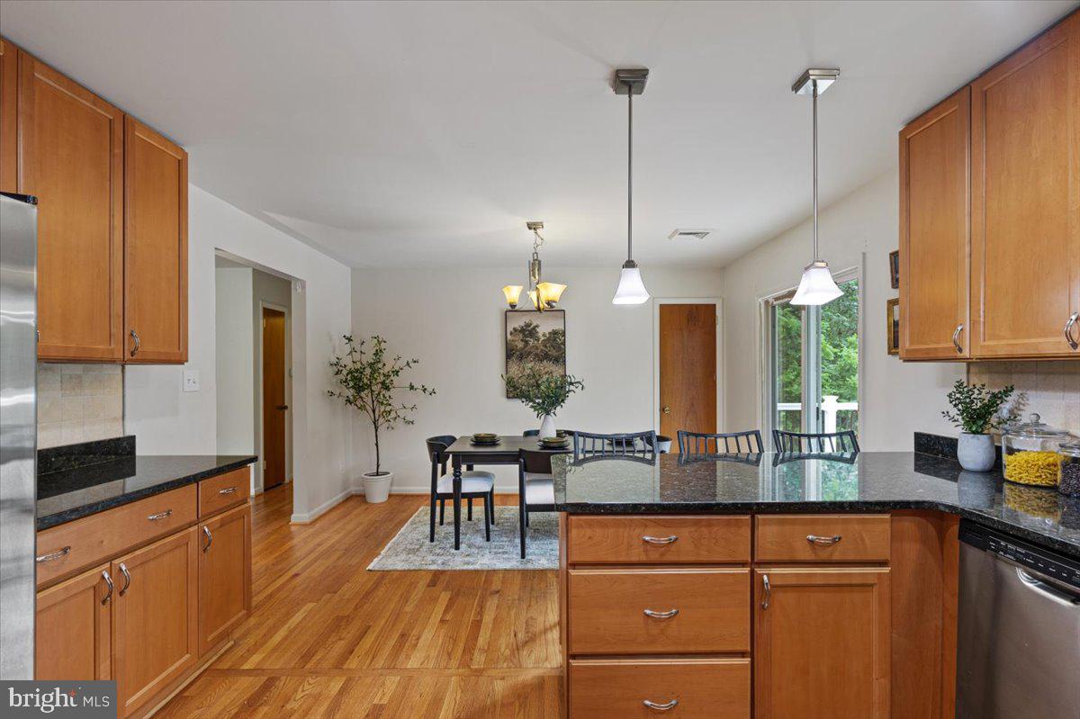 MOUNT HEBRON - Residential