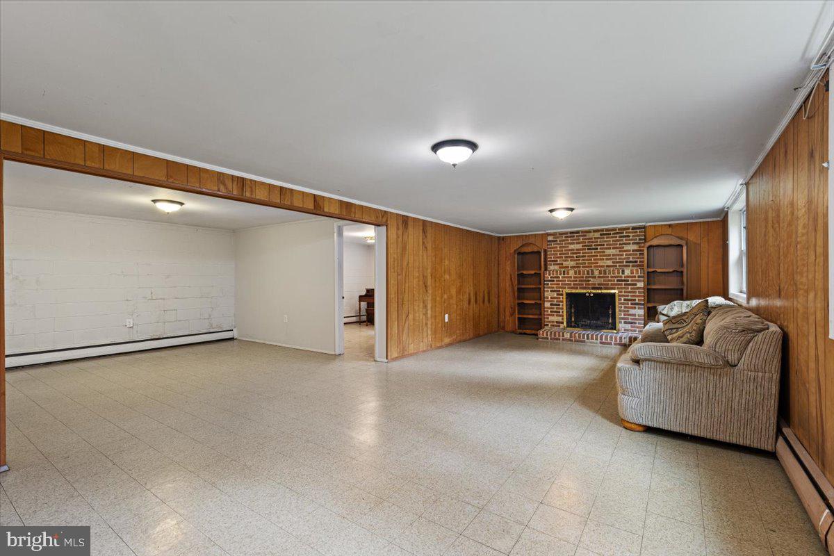 MOUNT HEBRON - Residential