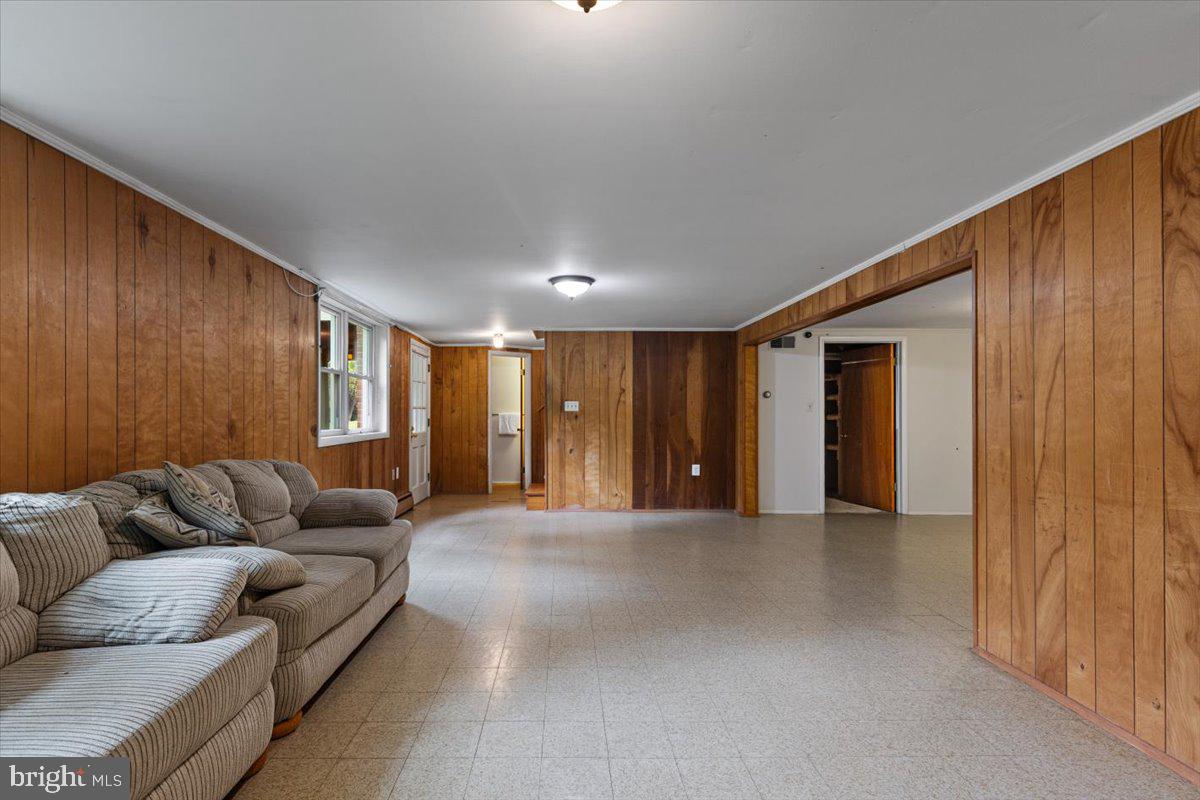 MOUNT HEBRON - Residential