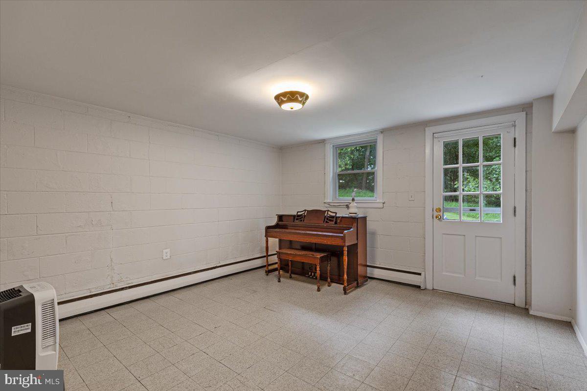 MOUNT HEBRON - Residential