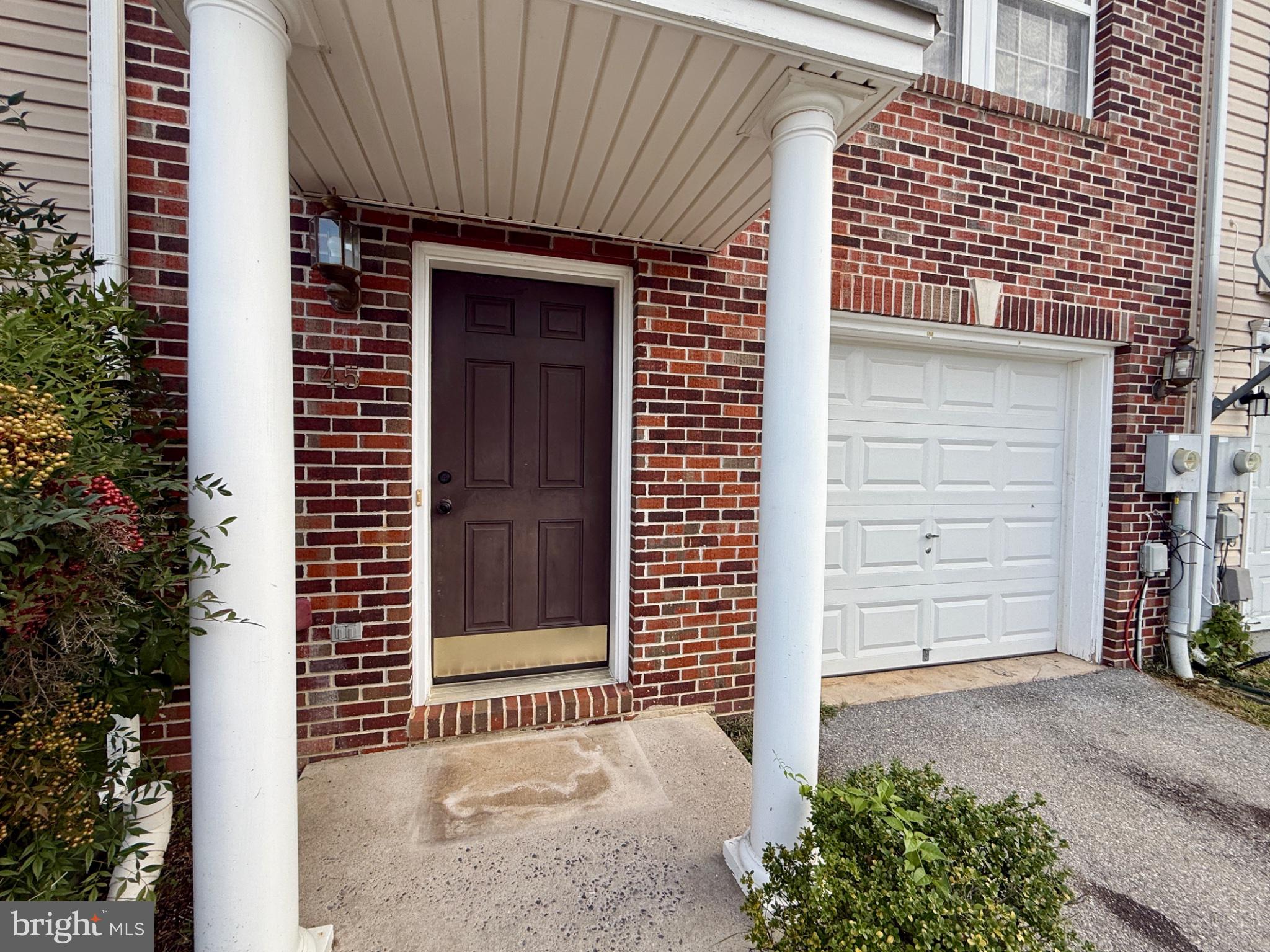 45 BRUCE DRIVE