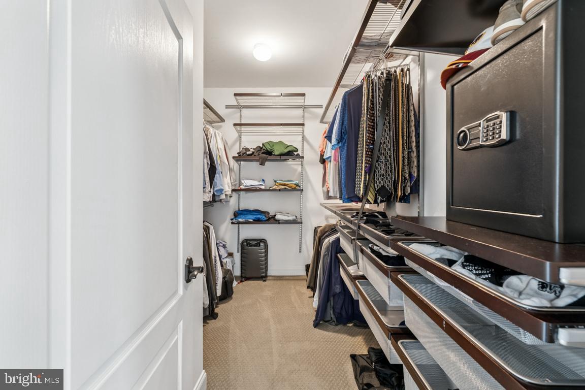 BELMONT COUNTRY CLUB - Residential