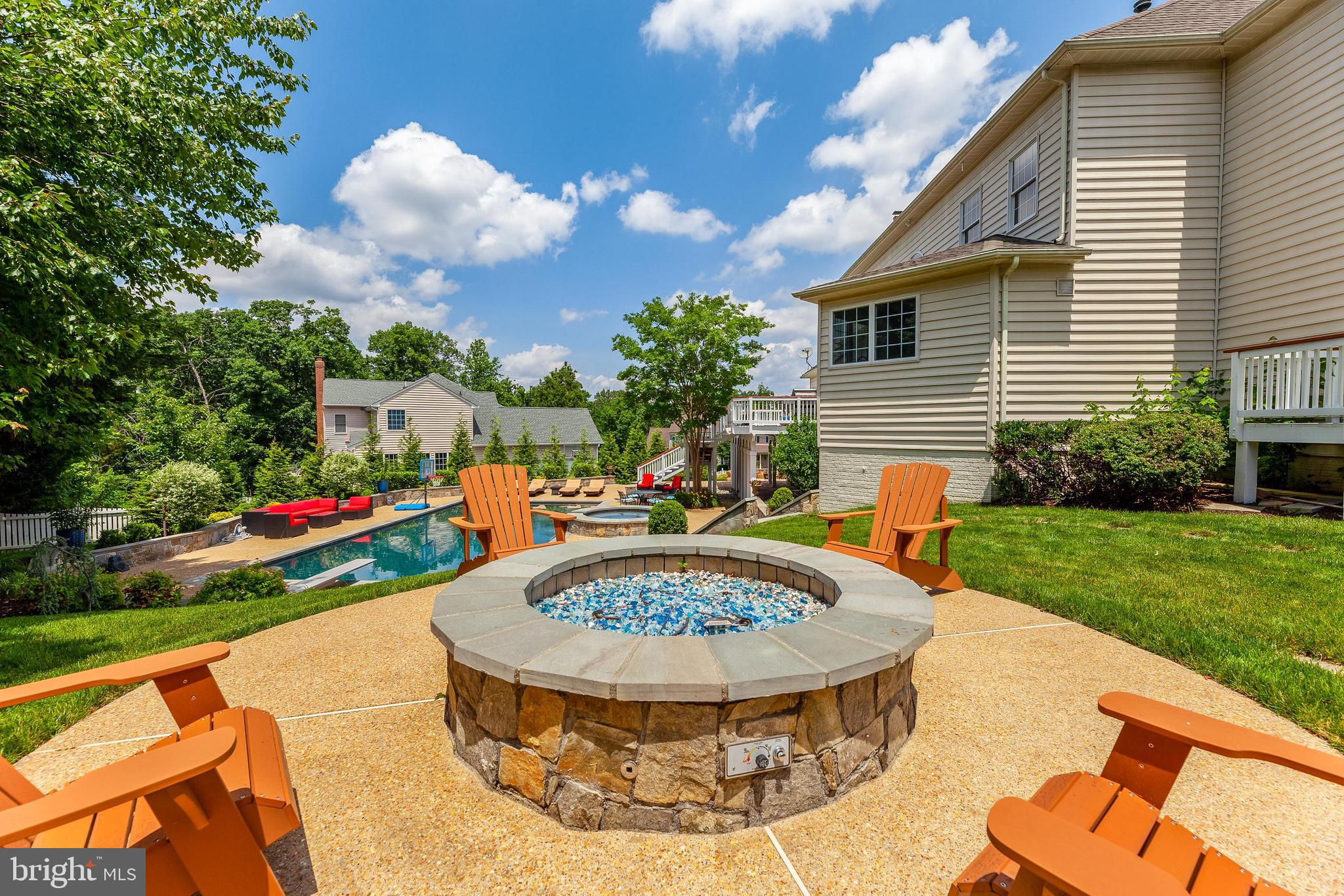 BELMONT COUNTRY CLUB - Residential