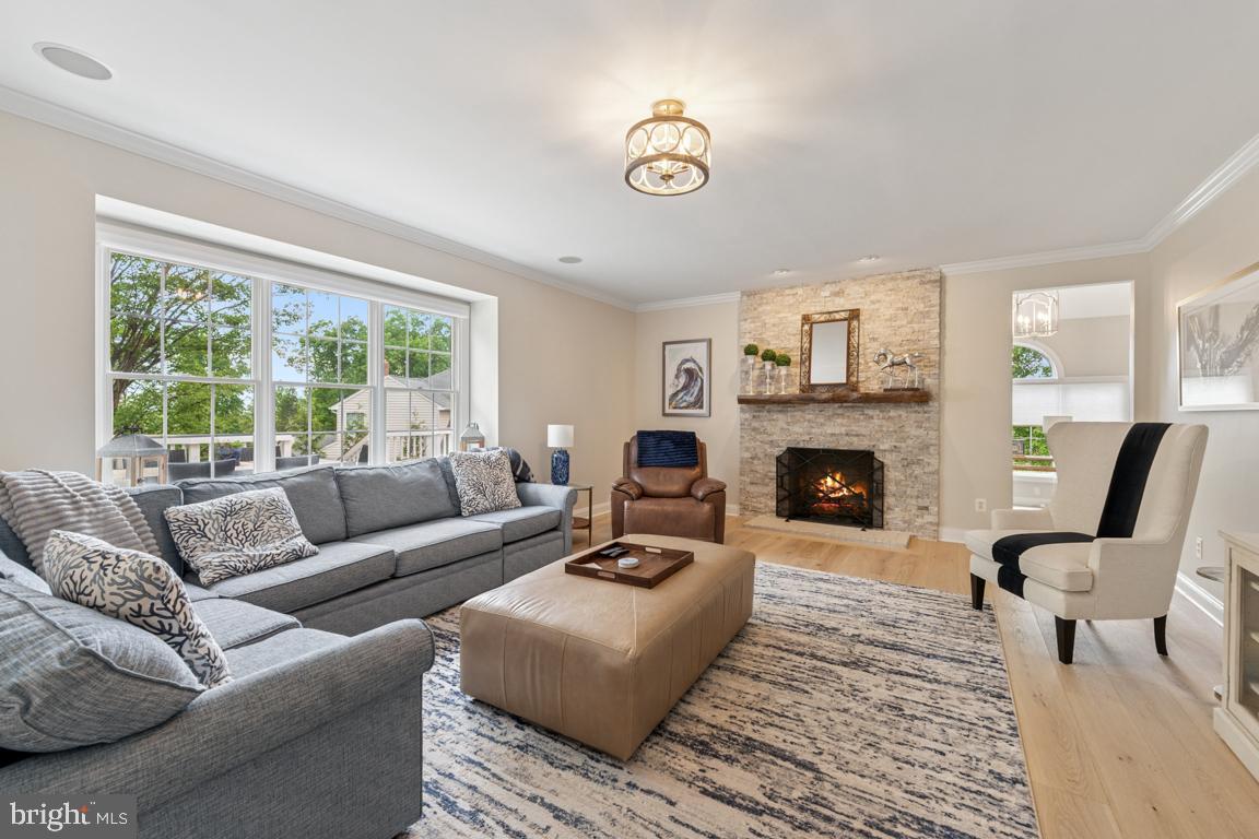 BELMONT COUNTRY CLUB - Residential