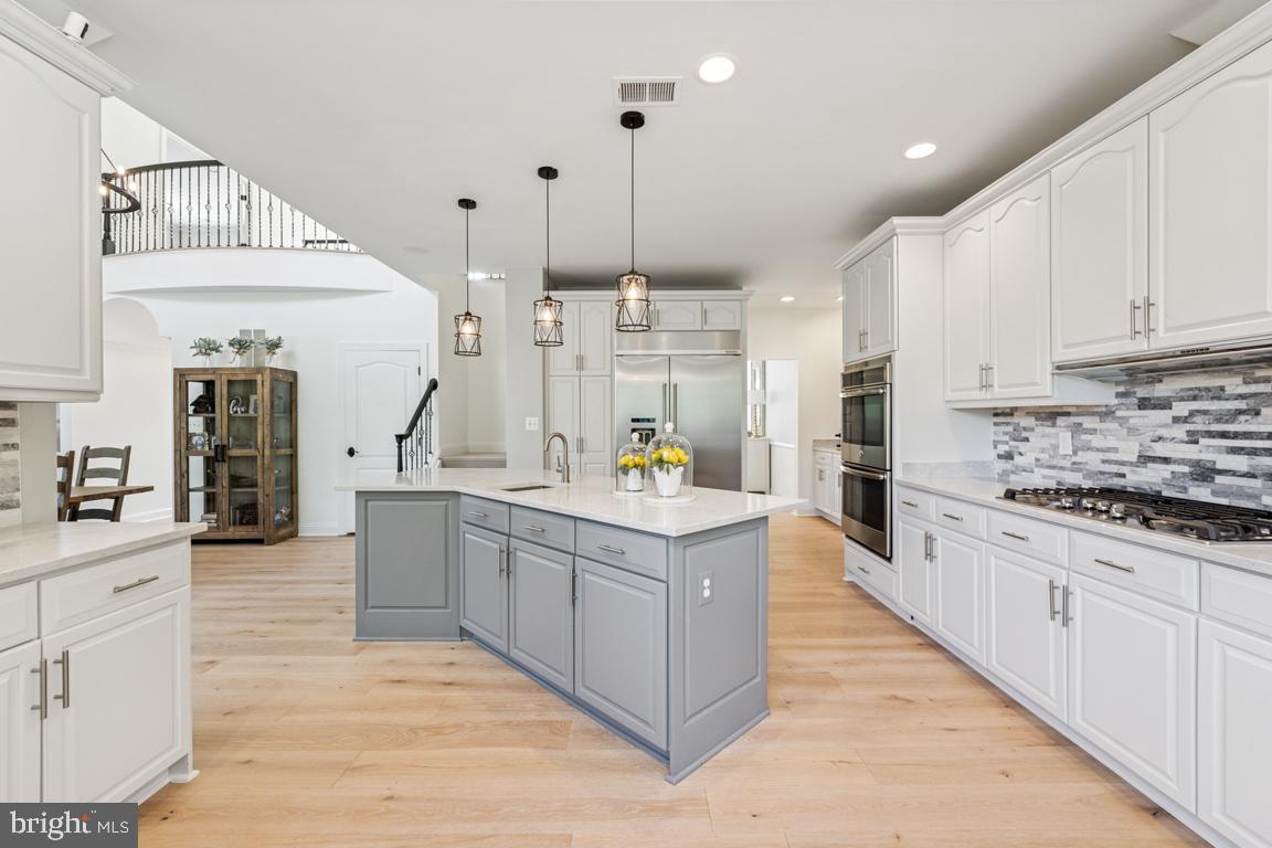 BELMONT COUNTRY CLUB - Residential