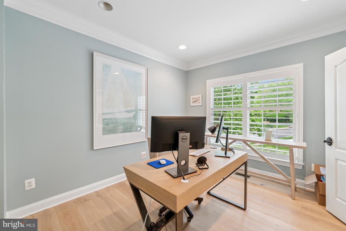 BELMONT COUNTRY CLUB - Residential