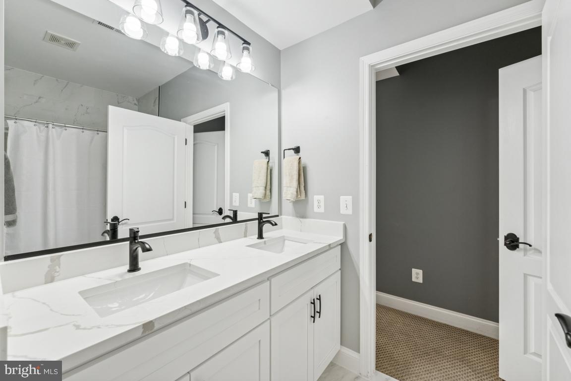 BELMONT COUNTRY CLUB - Residential