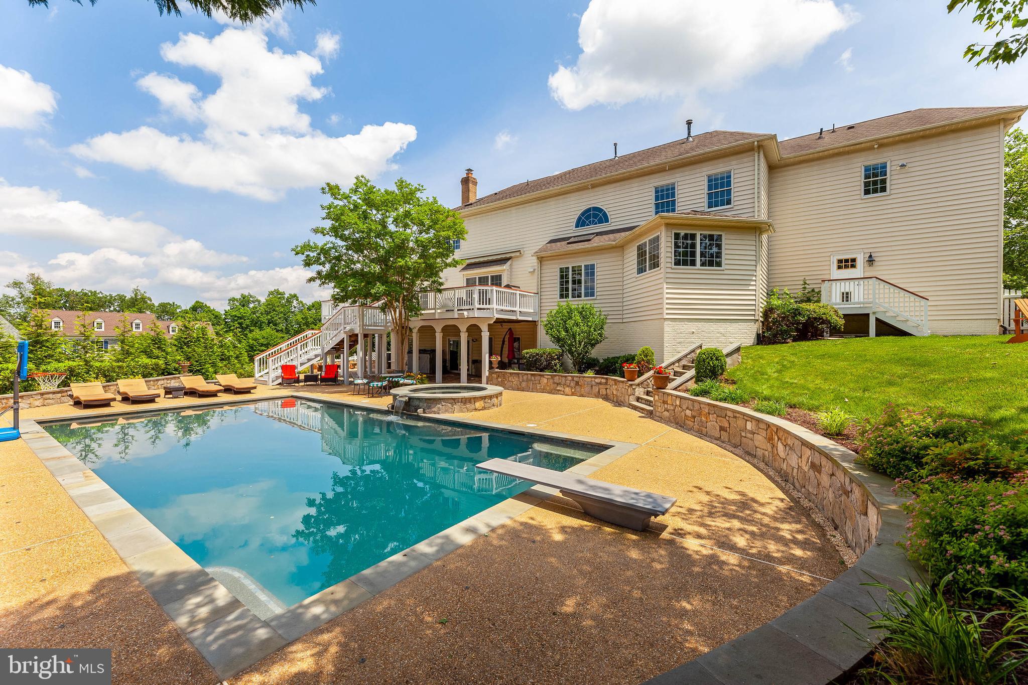 BELMONT COUNTRY CLUB - Residential