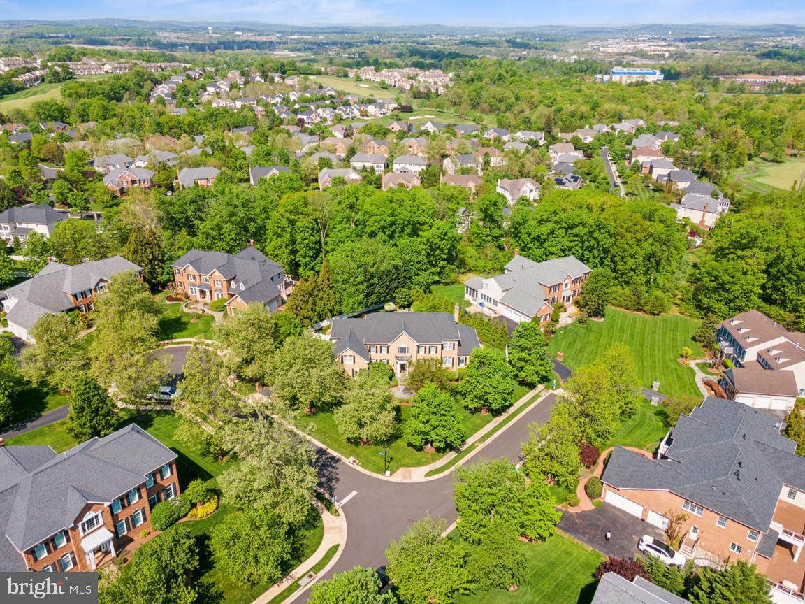 BELMONT COUNTRY CLUB - Residential