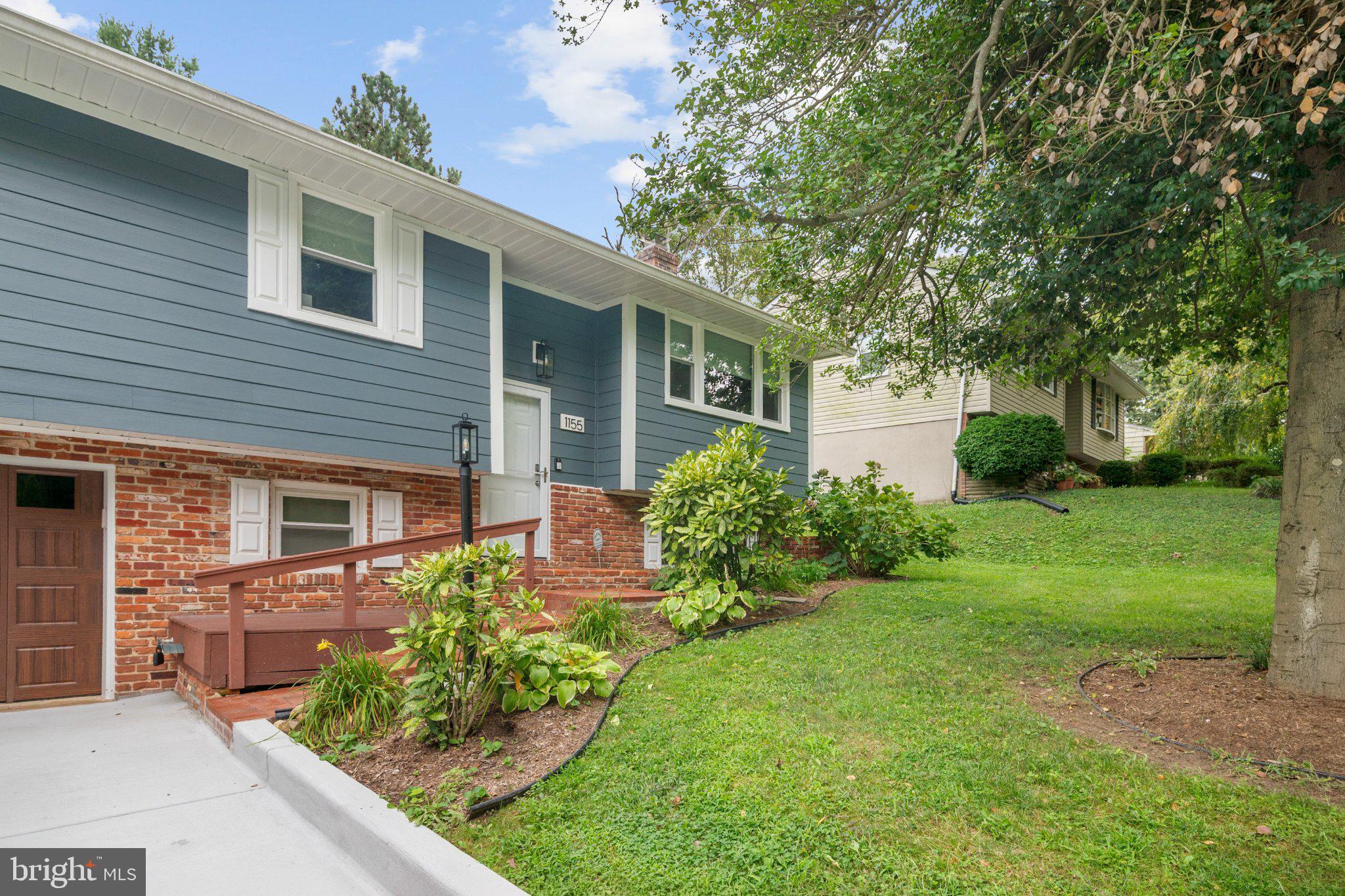 1155 SPRUCE TREE LANE