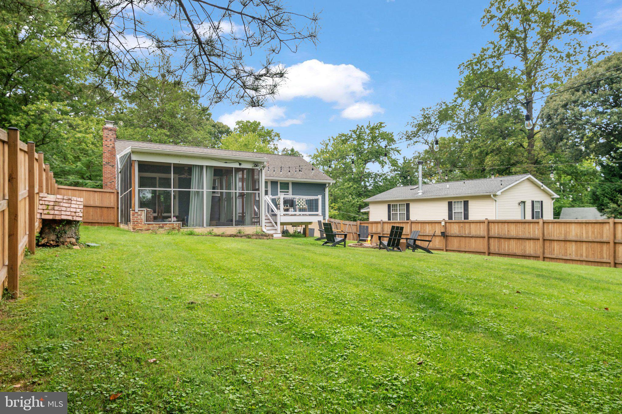 1155 SPRUCE TREE LANE