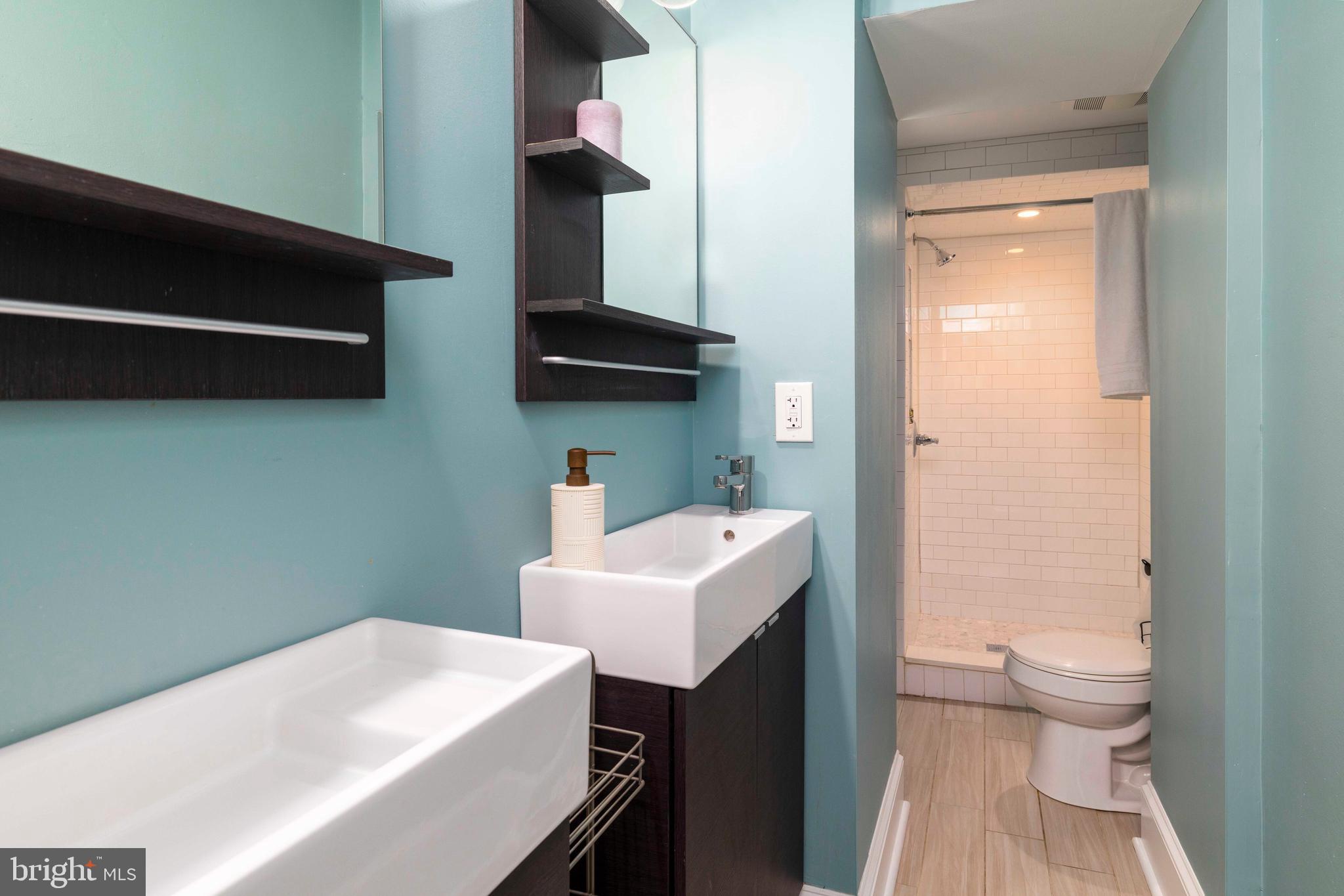 ROXBOROUGH - Residential