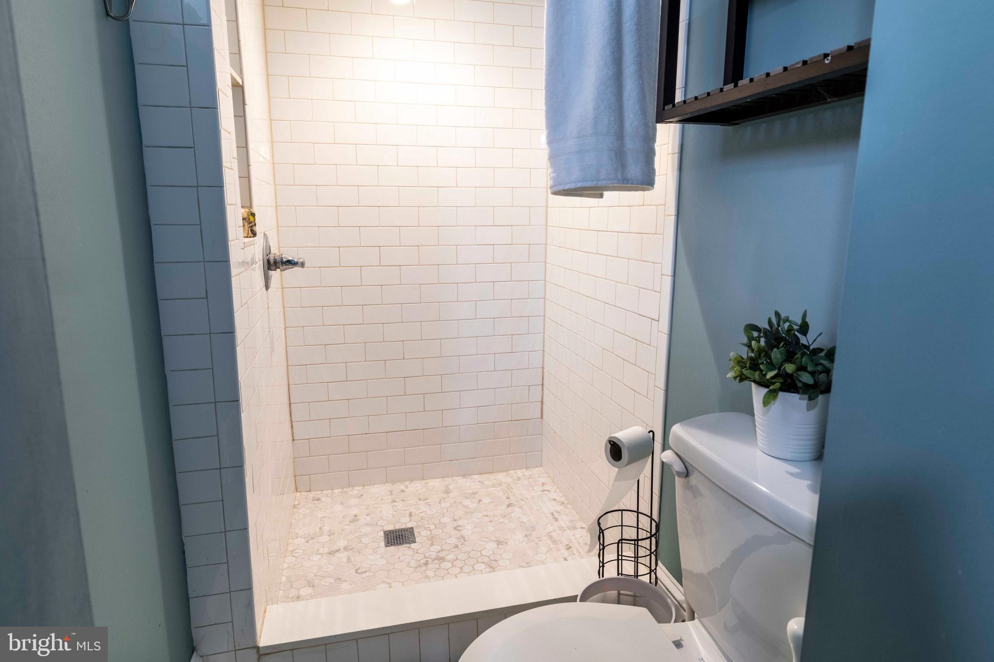 ROXBOROUGH - Residential