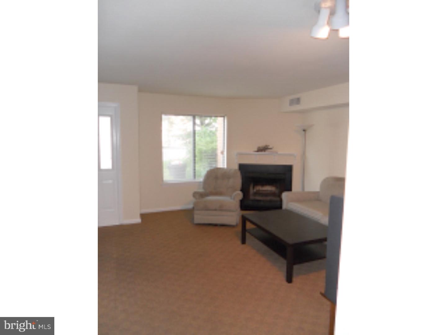 EAST FALLS - Residential Lease