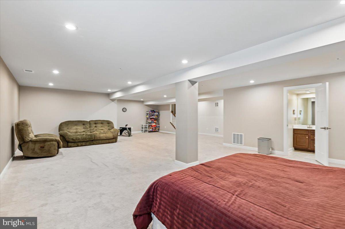 SHIPLEY HOMESTEAD - Residential