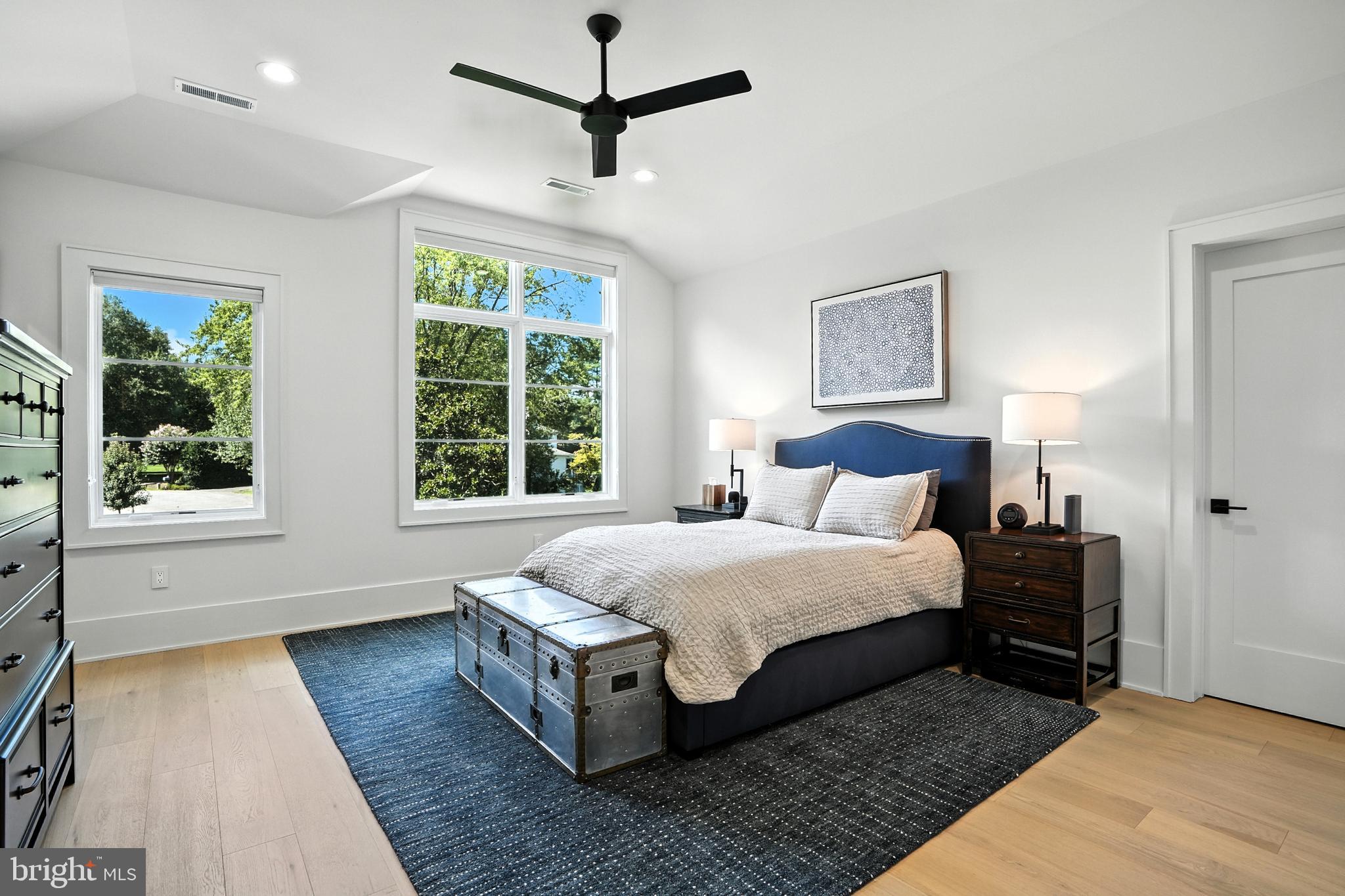 WOODHAVEN - Residential