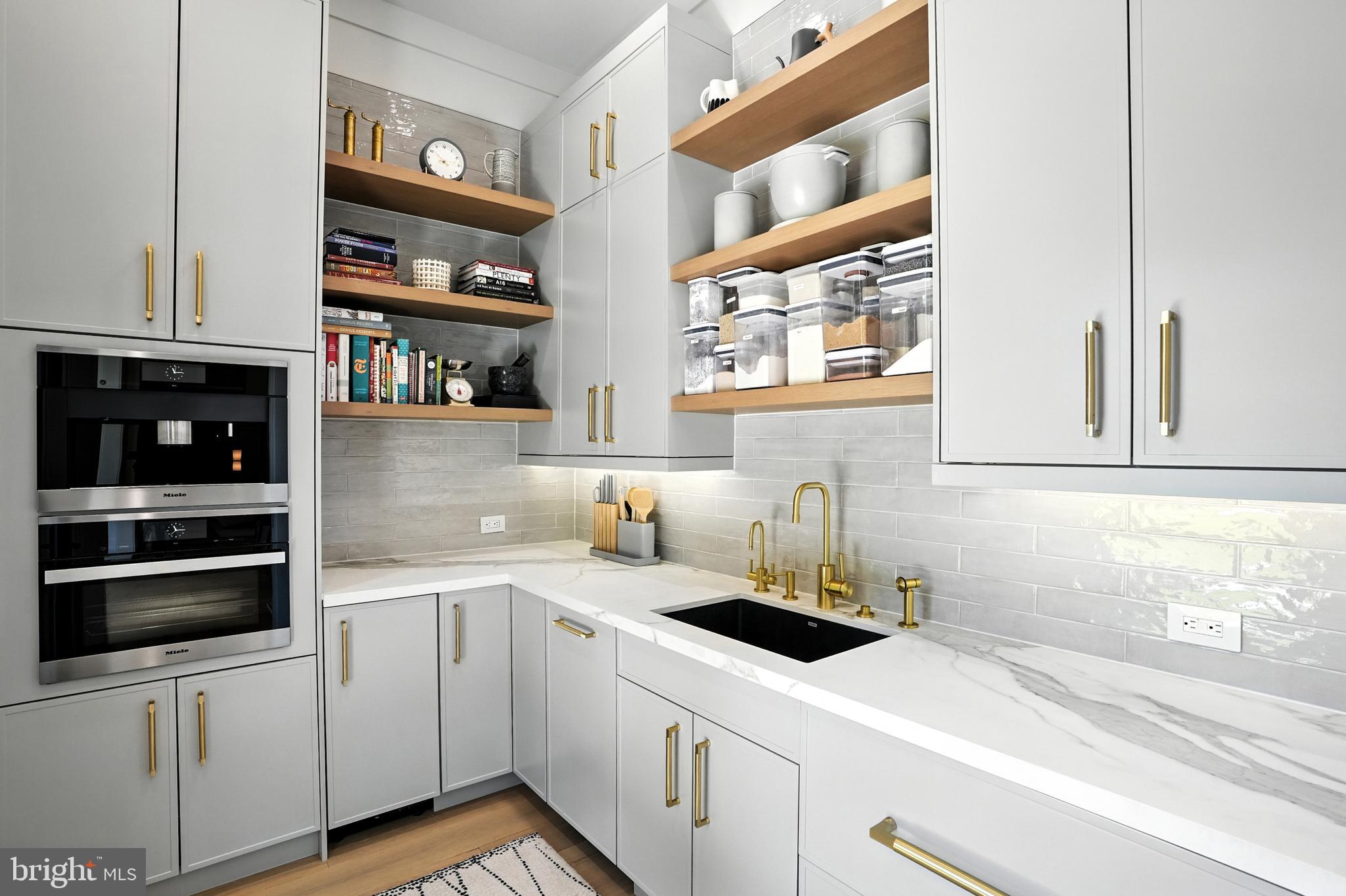 WOODHAVEN - Residential