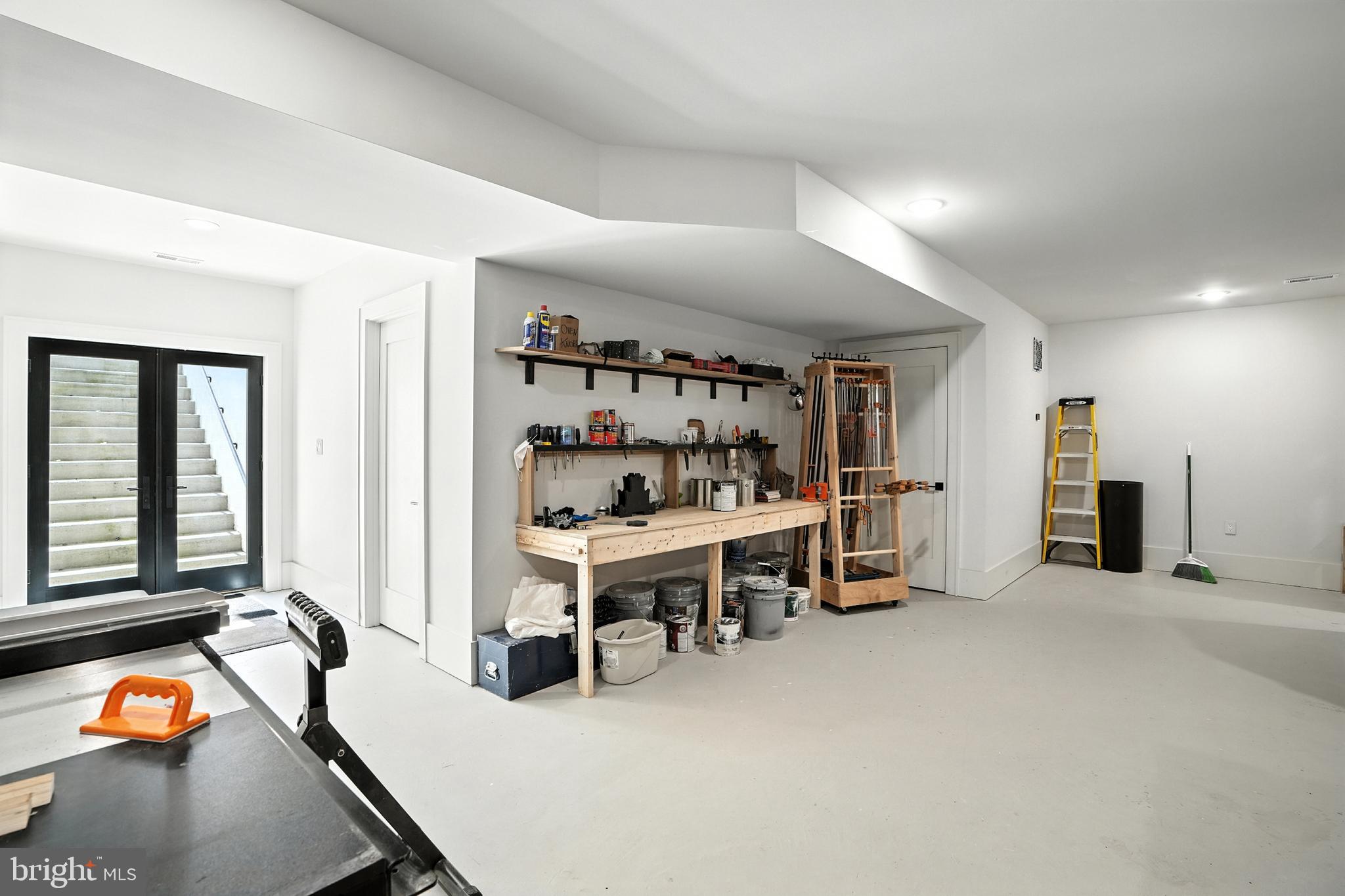 WOODHAVEN - Residential