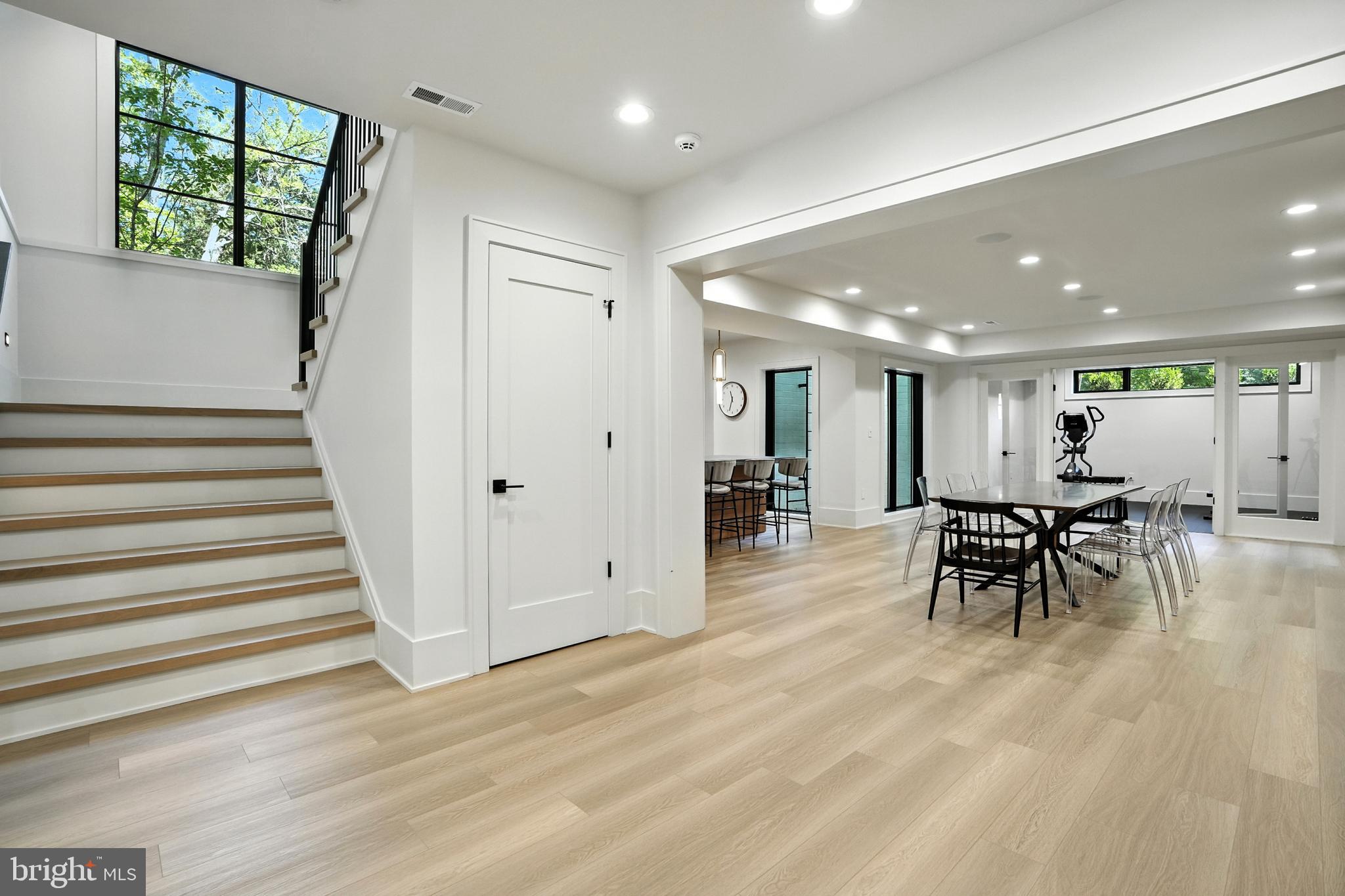WOODHAVEN - Residential