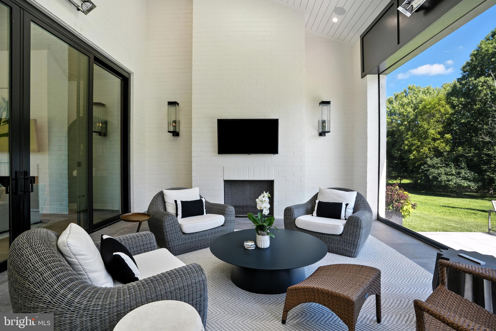 WOODHAVEN - Residential