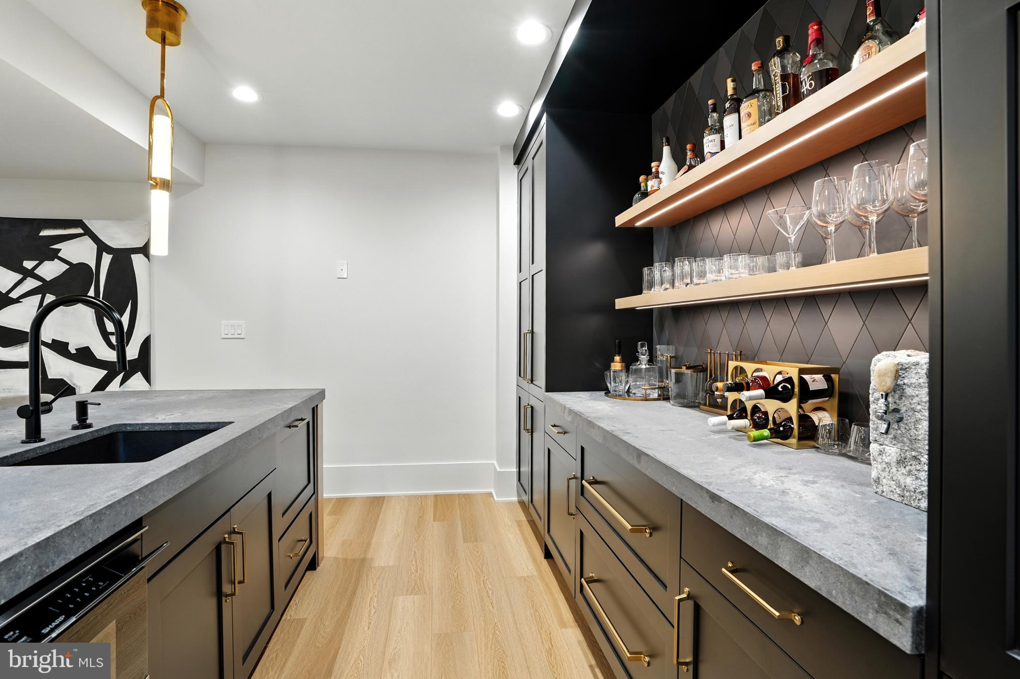 WOODHAVEN - Residential